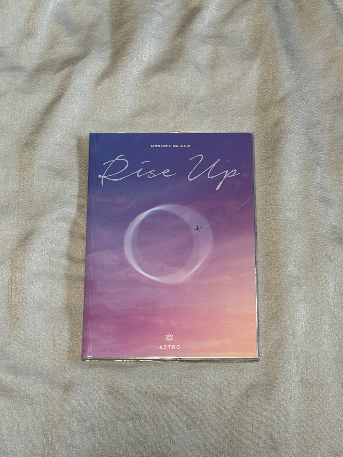ASTRO、スペシャルミニアルバム「Rise Up」カバーイメージ公開