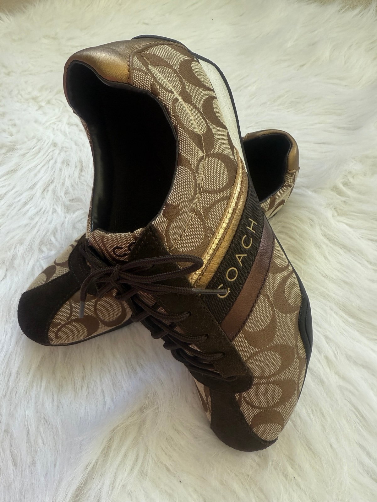 NWOB Coach Signature Monogram Sneakers size 10