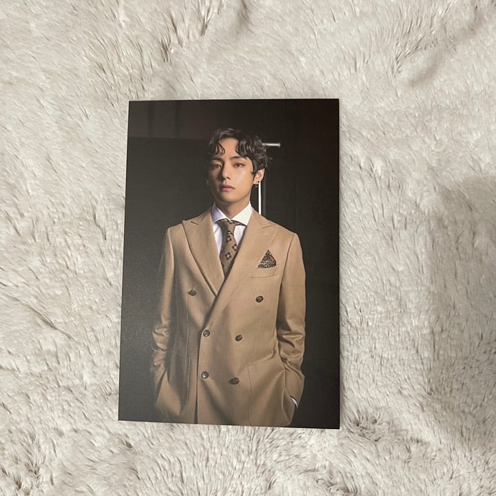 BTS Kim Taehyung V ON Broadcast Photo Ver 2