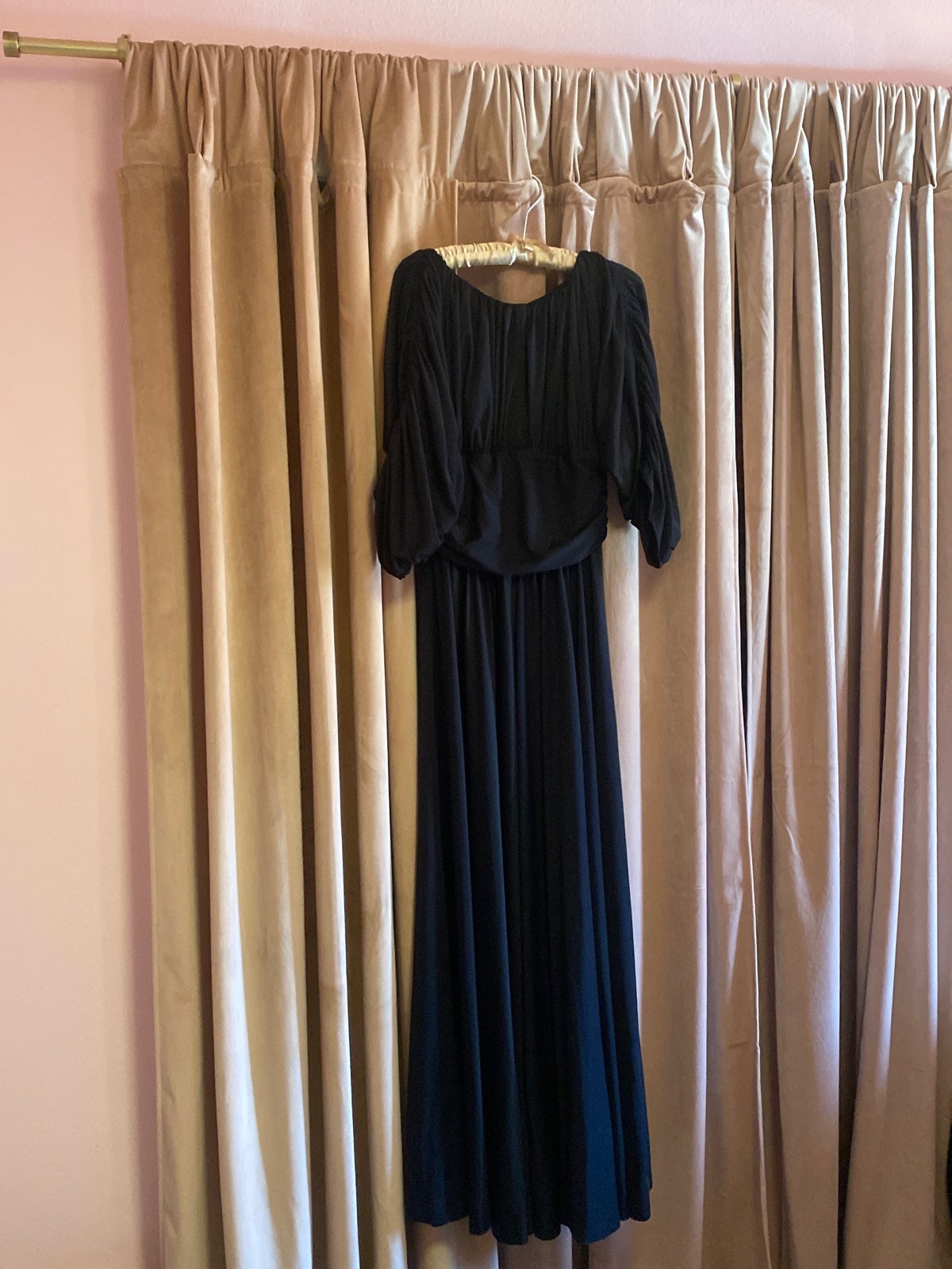 Witchy crimson peak -esque black dress gown voluminous sleeves true vintage