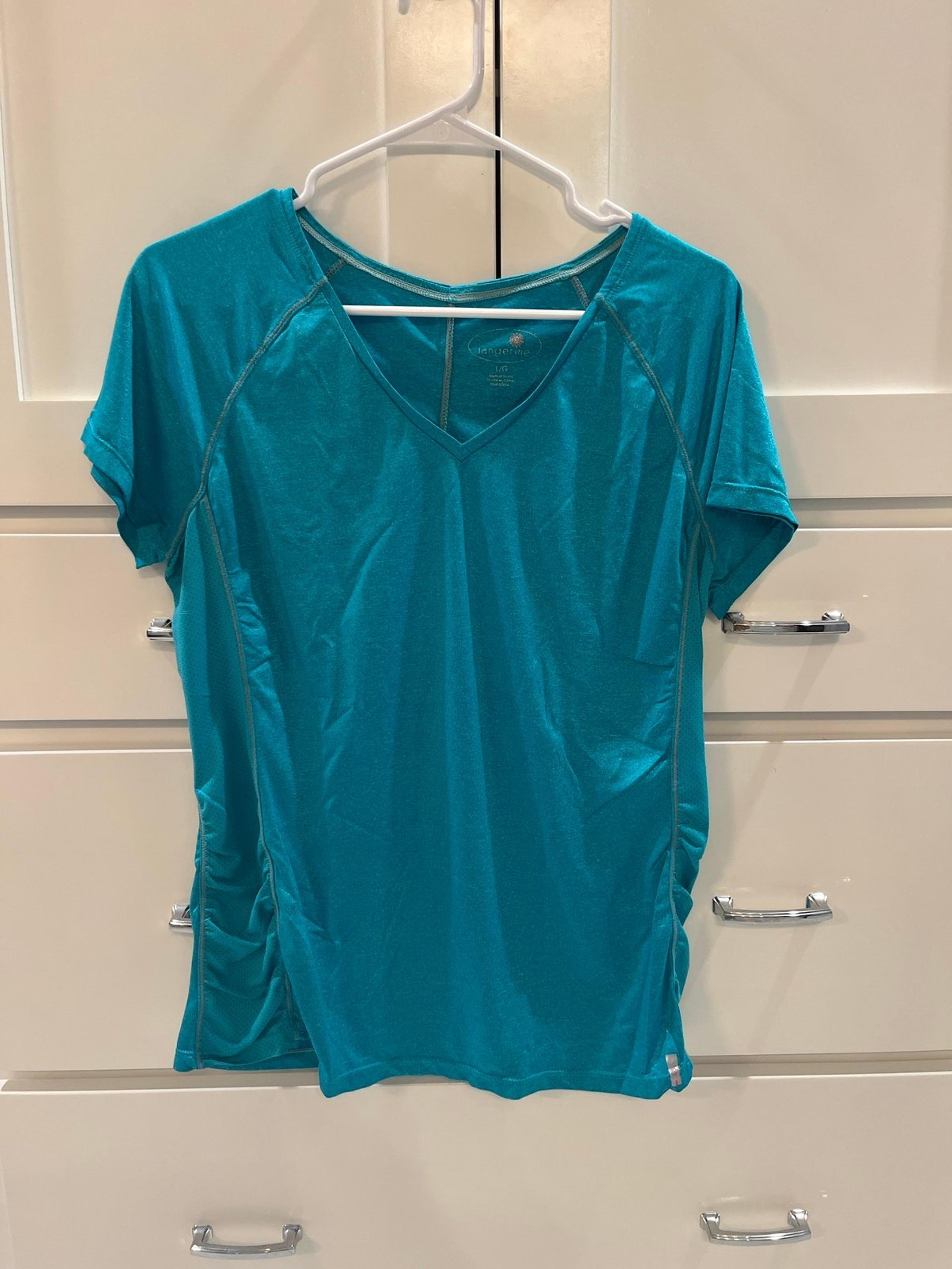 Womens workout top -Size L