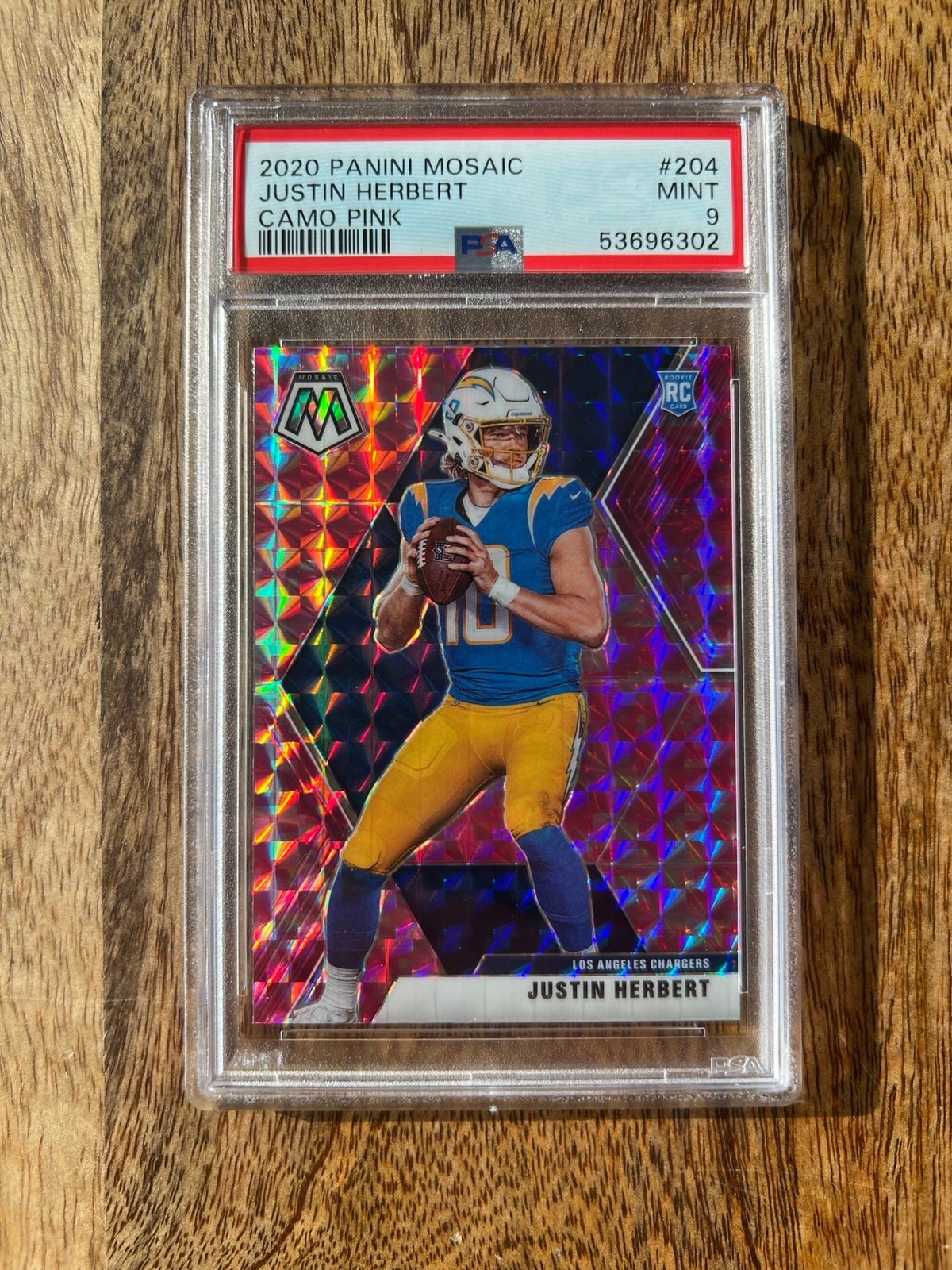 2020 Mosaic Justin Herbert #204 Camo Pink Prizm PSA 9 Rookie Card RC Chargers