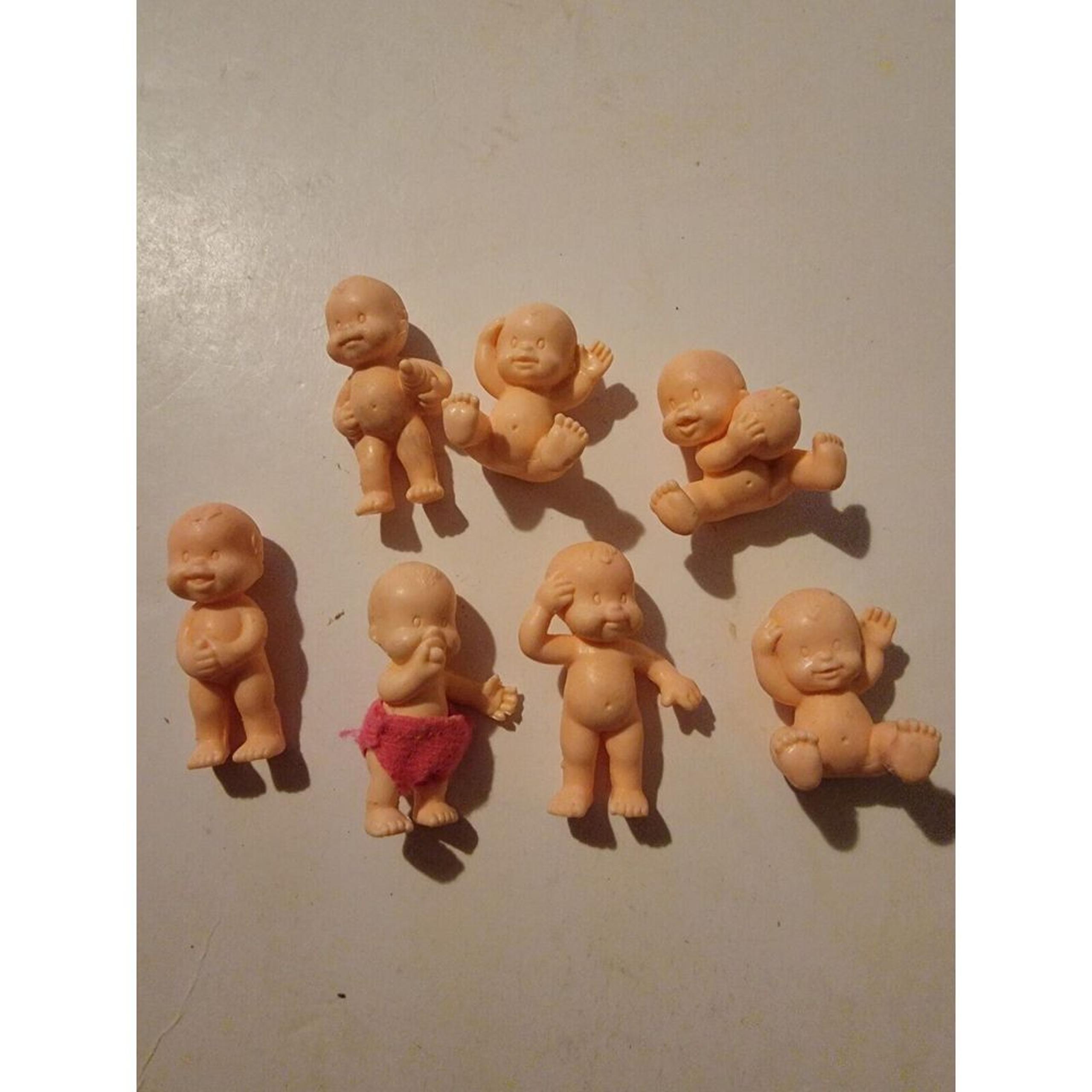 Vintage Arco Magic Nursery Baby Lot Of 7 Babies 1980s Minis Miniature Toy Dolls