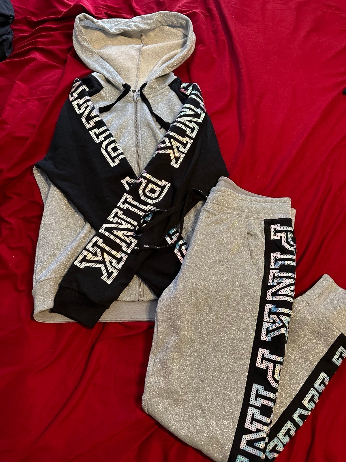 PINK Victoria’s Secret bling Iridescent set