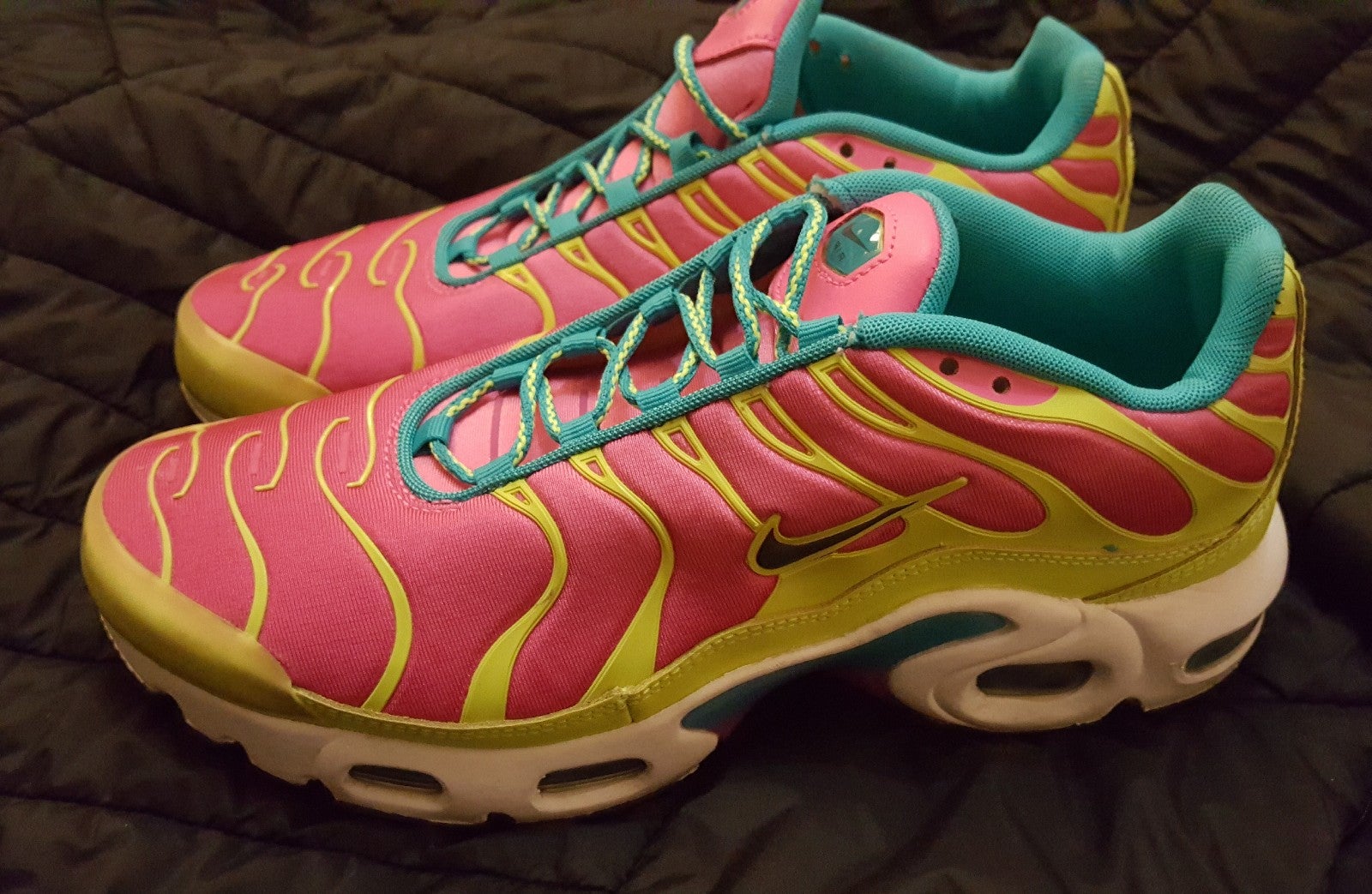 Air Max Plus GS womens size 7.5