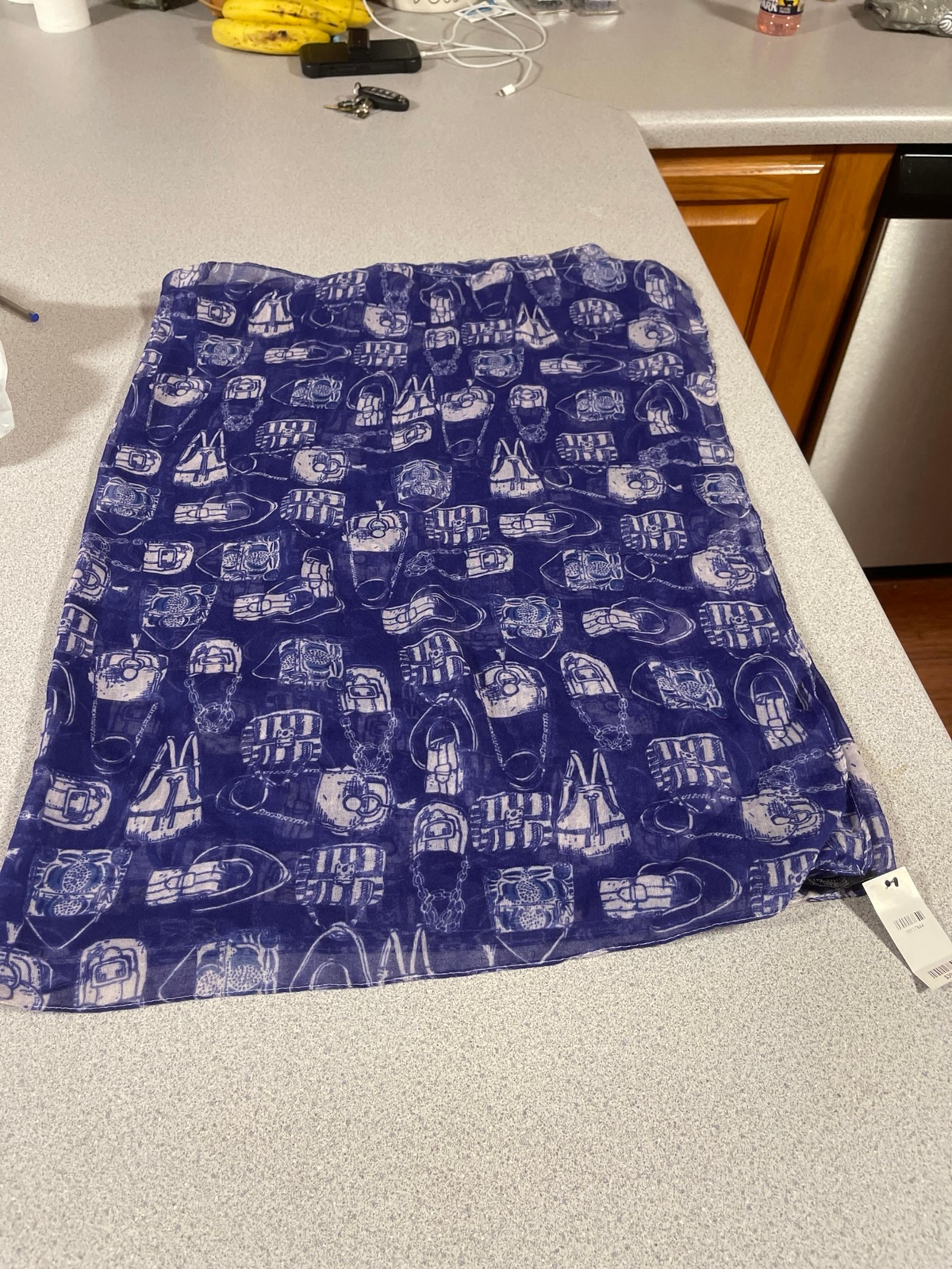 72x28” The limited purse scarf