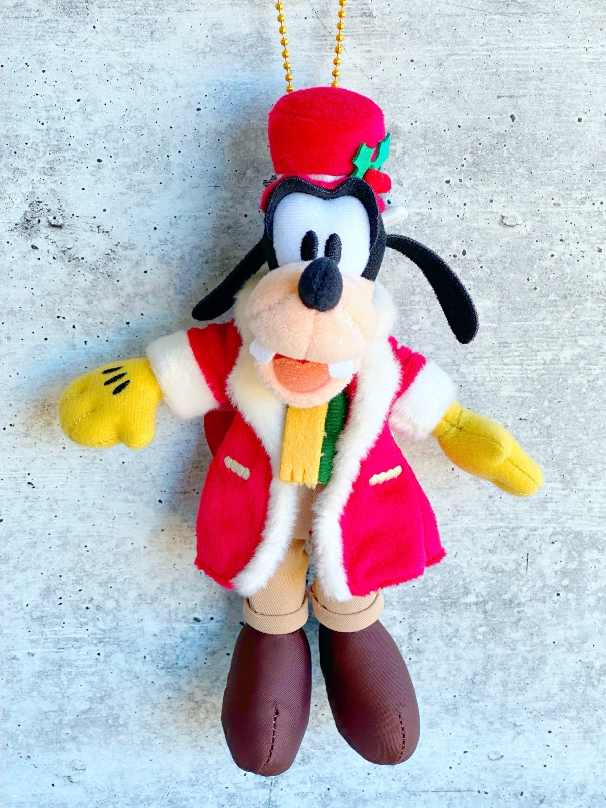 Tokyo Disney Resort Christmas Goofy Plush Keychain