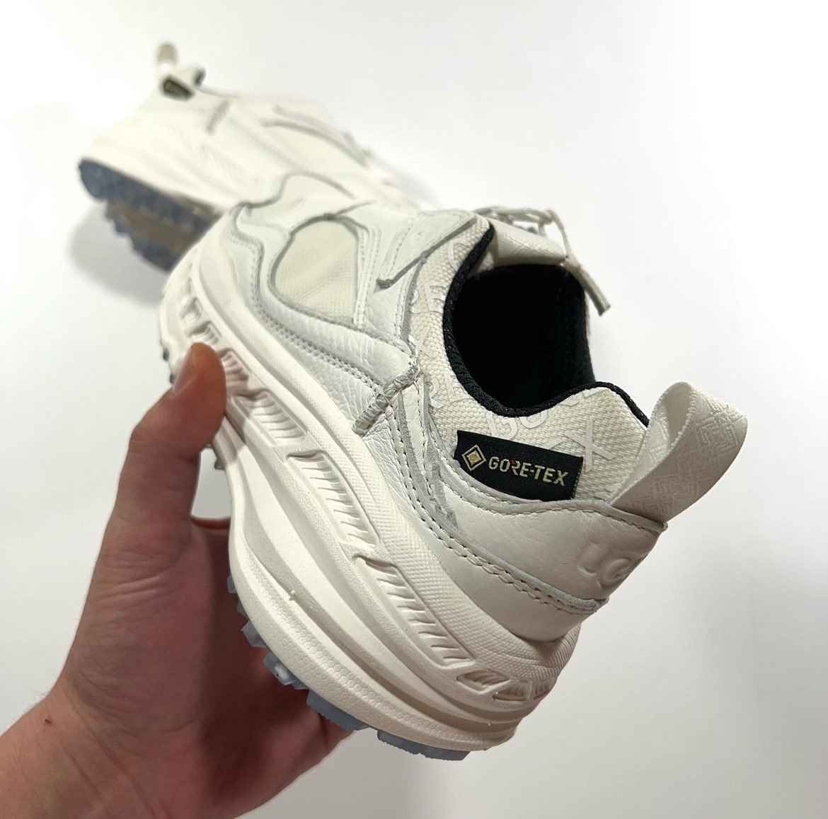 Men's UGG CA805 Zip Gore-TEX Waterproof Leather Sneakers White 1119814 Size 4.5