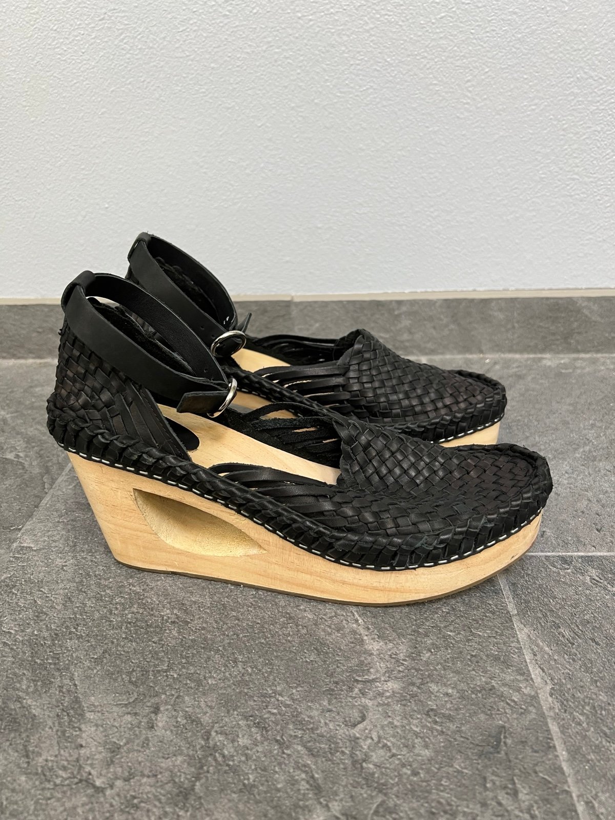 Free People Teagan Huarache Black Woven Wooden Wedge Shoes Size 41