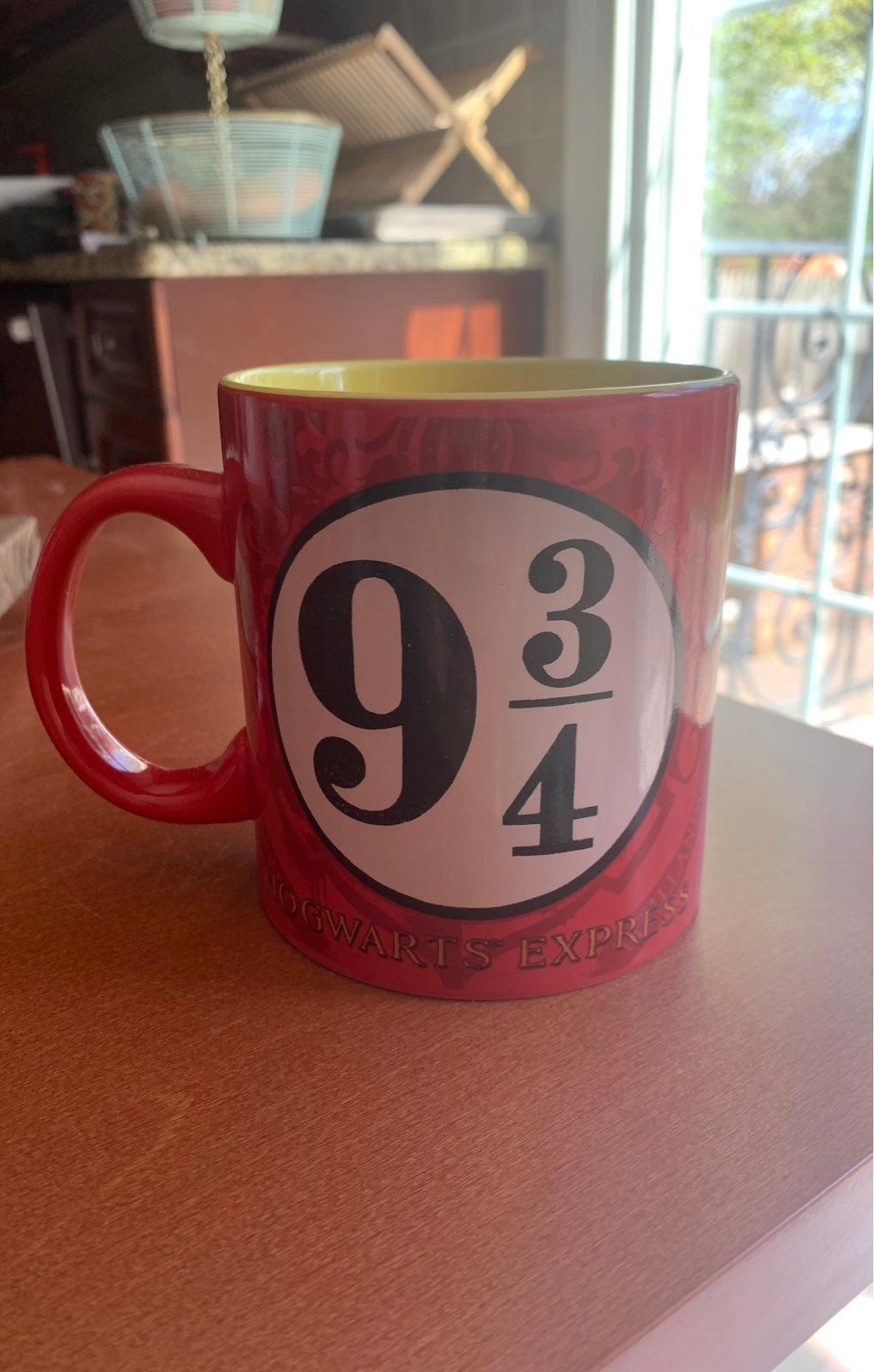Harry Potter  mug  9 3/4 wizarding world JK Rowling coffee tea