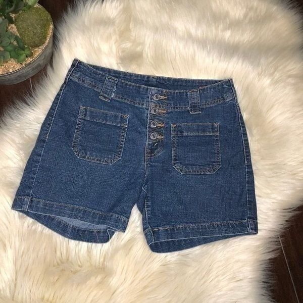 Levi patch pocket denim shorts size 2