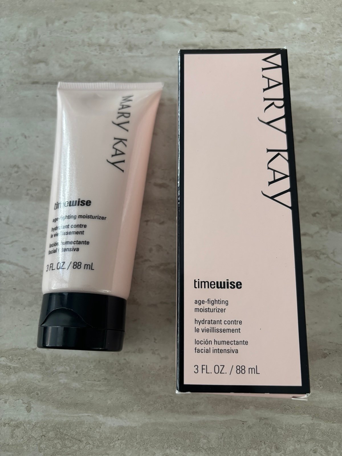 MARY KAY Timewise Age-Fighting Moisturizer Combination To Oily Skin 3fl Oz. New
