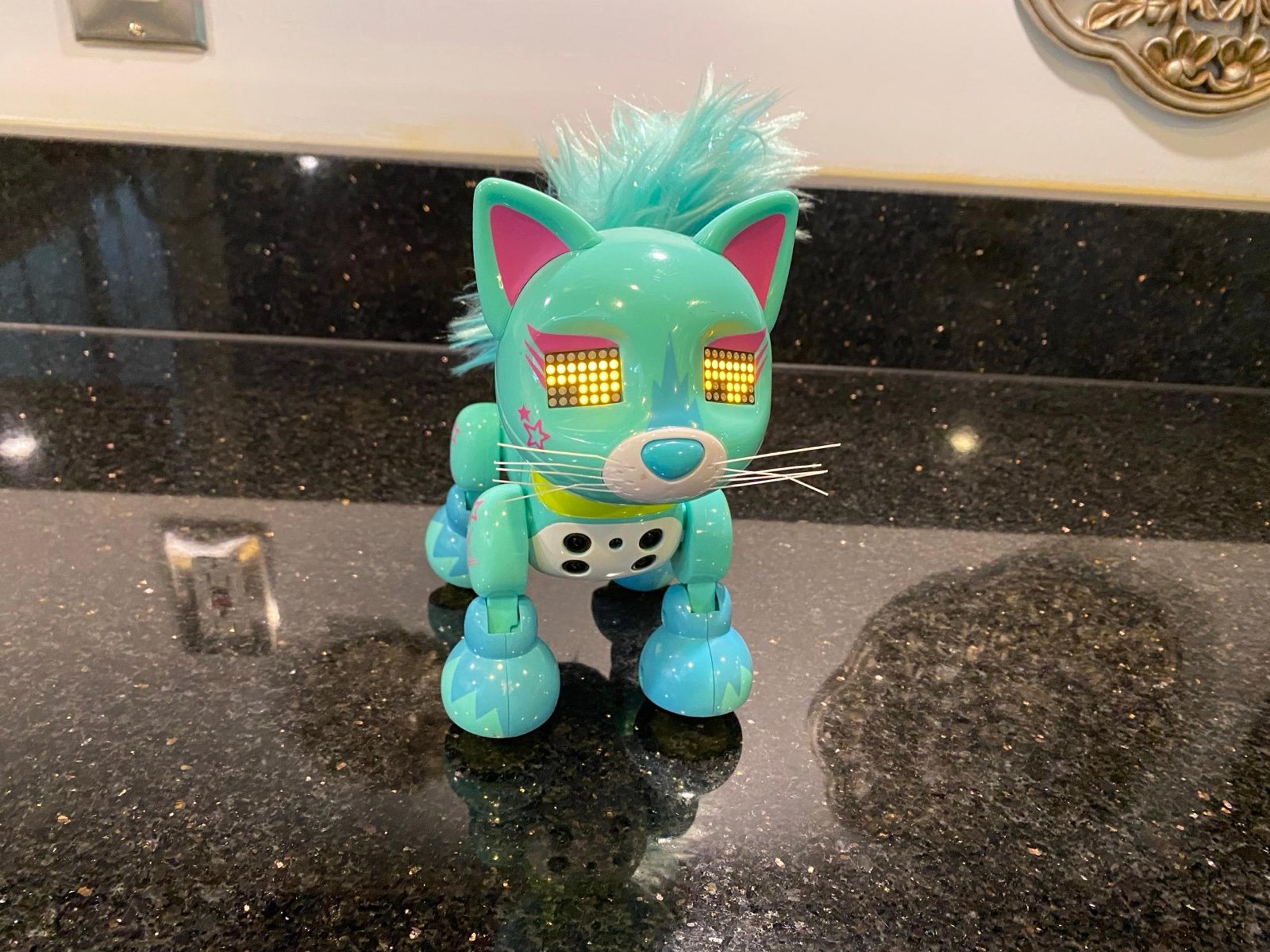 Spin Masters Zoomer Meowzies Lux Blue Electronic Kitty Cat Interactive Music Toy