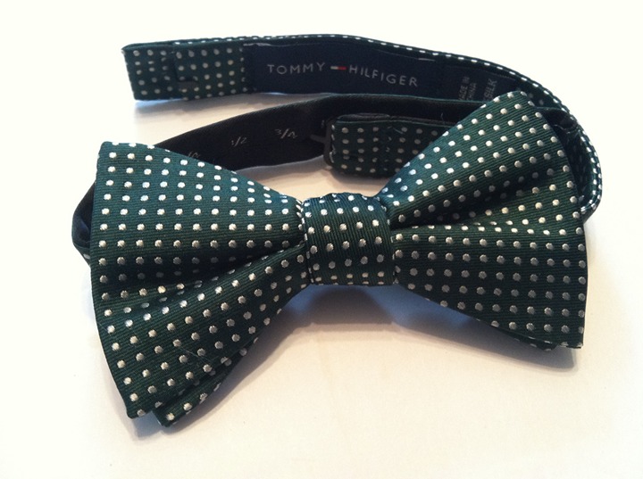 TOMMY HILFIGER BOW TIE