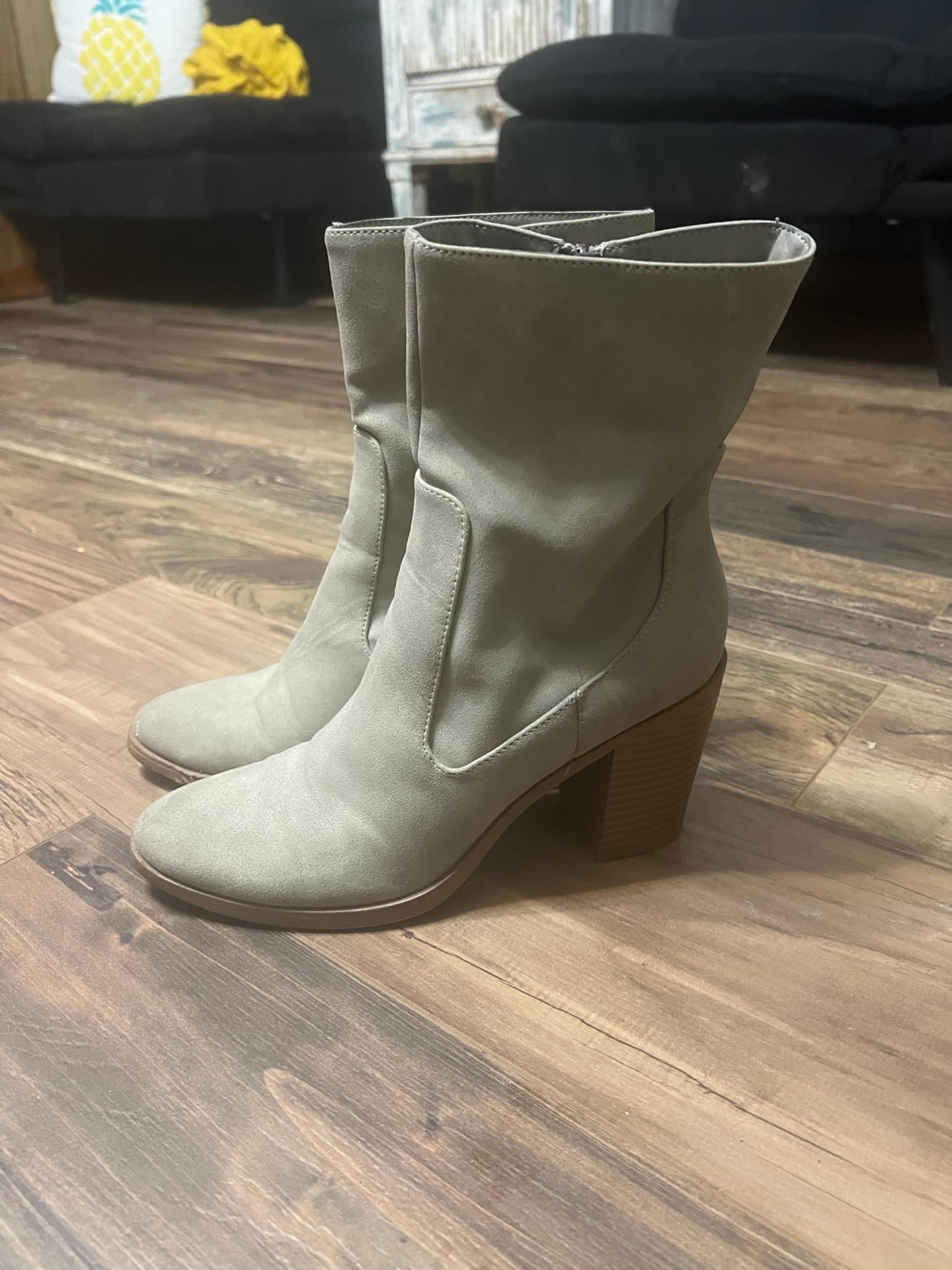 New boots never worn brand forever