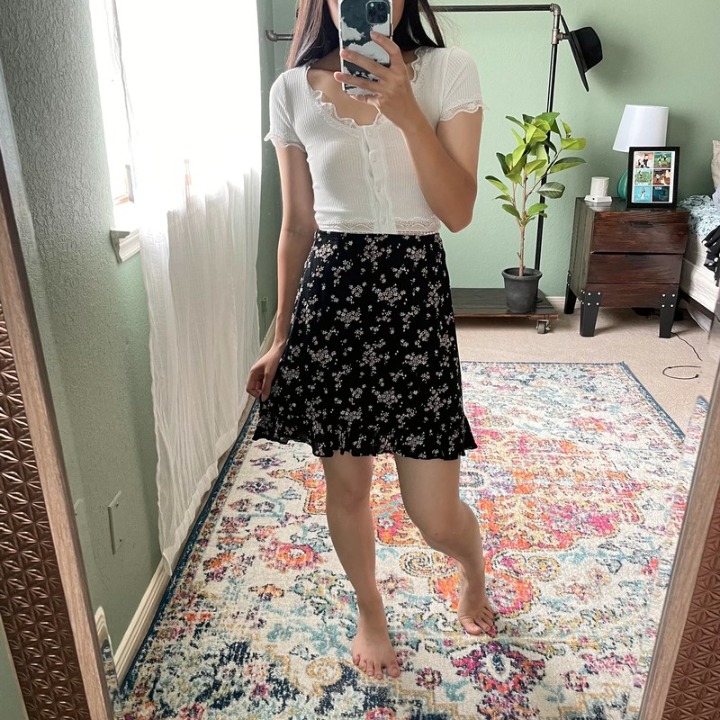 Abercrombie & Fitch | Floral Ruffle Hem Mini Skirt