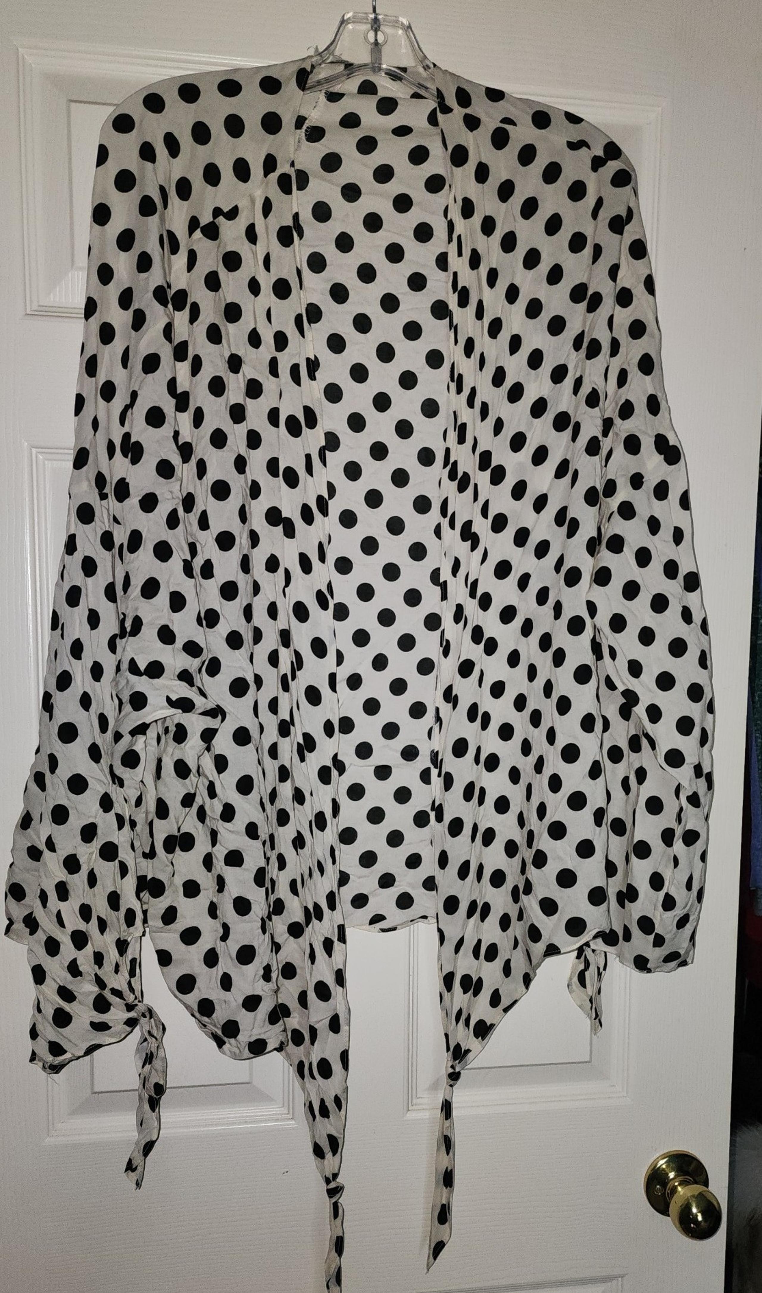 Womens plus size 1X new with tags cardigan top shirt black and white