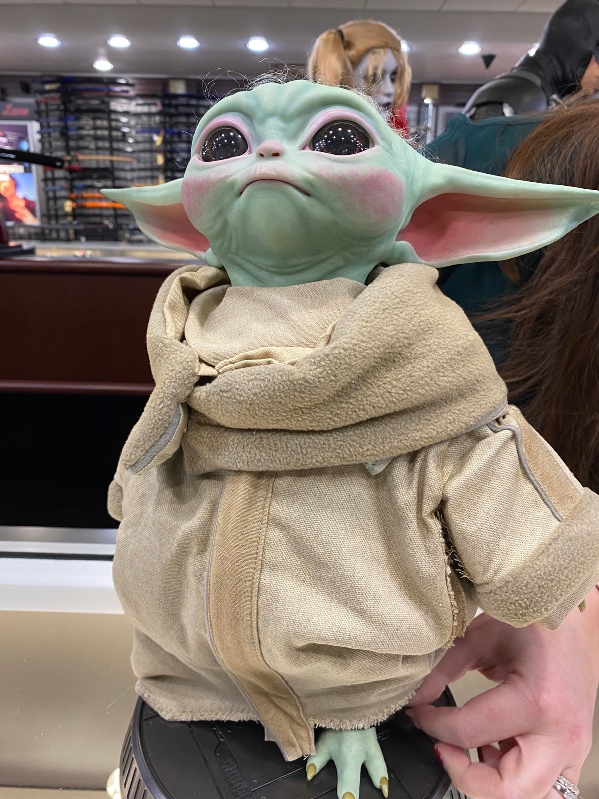 Baby Yoda statue
