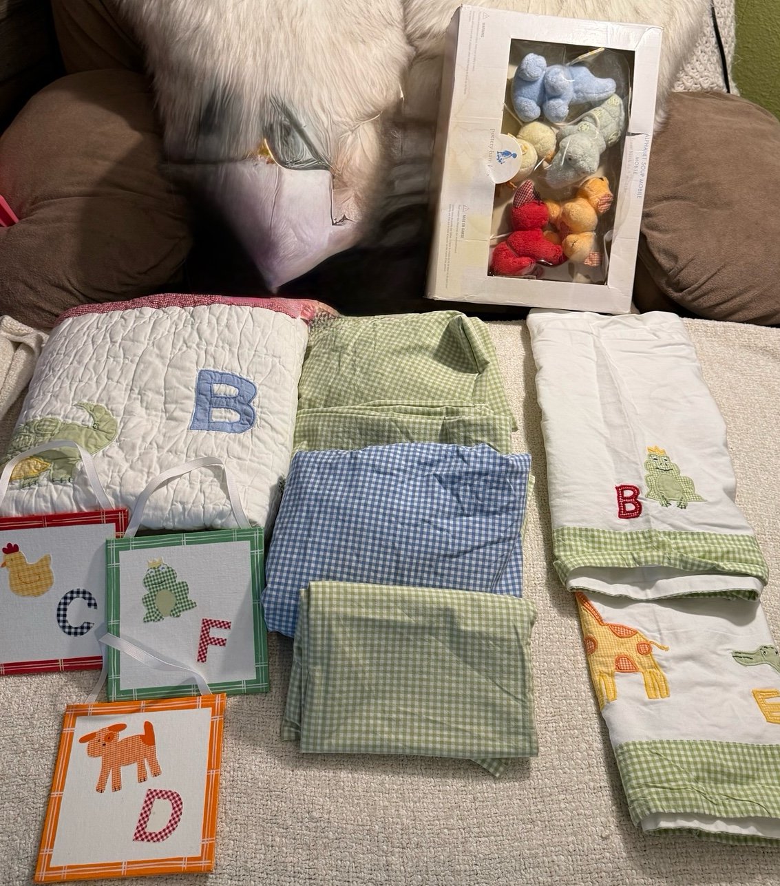 Pottery barn bed set
