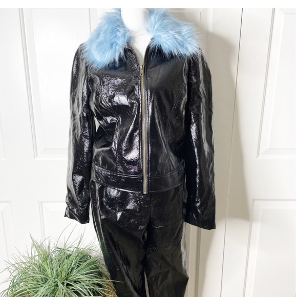 Black Jacket and Pants Set (Removable Collar) M
