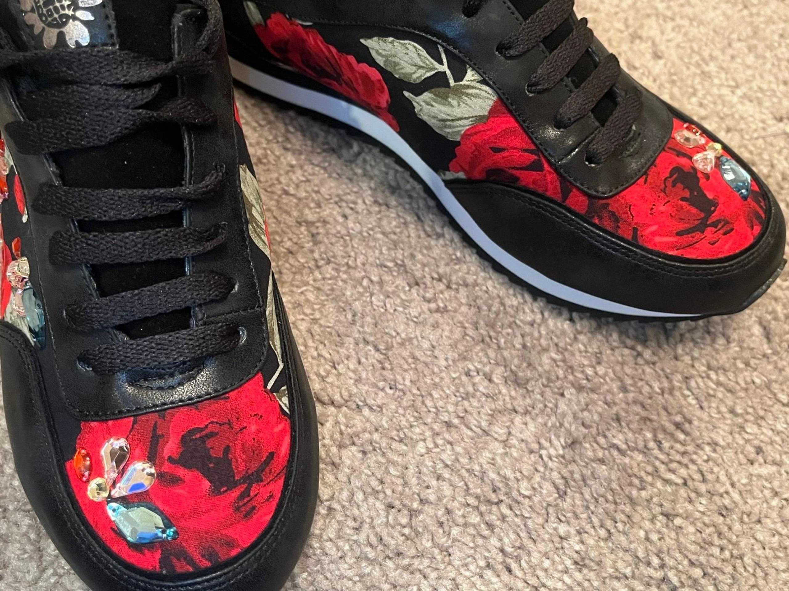 Yellow Box Mellow Mat Size 6.5 Black,Red, BLING Floral Sneaker Womens Shoes New