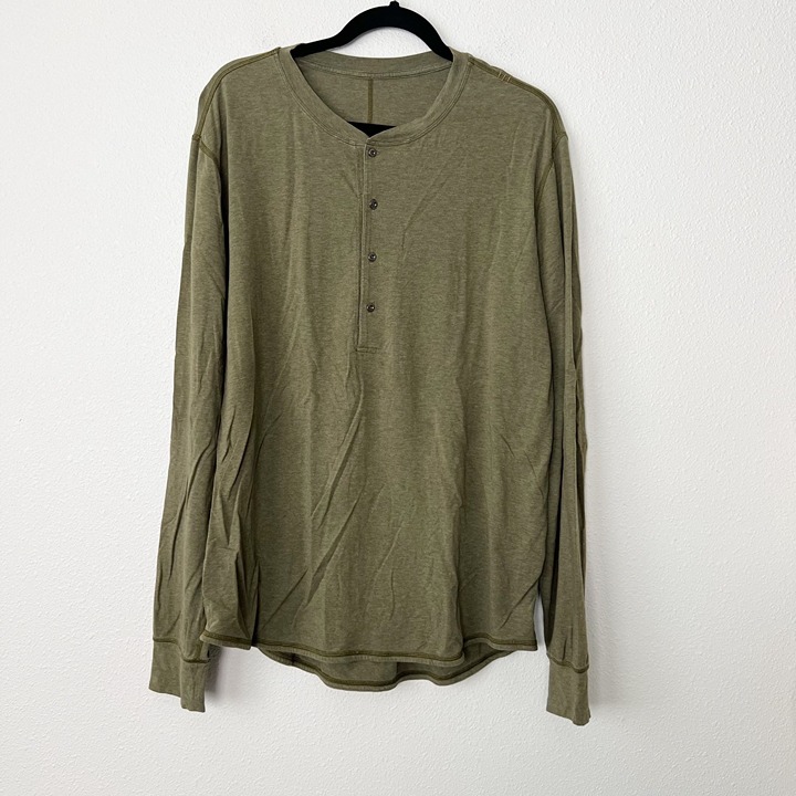 Lululemon Mens XL Olive Green Long Sleeve Henley Athletic Tee Shirt