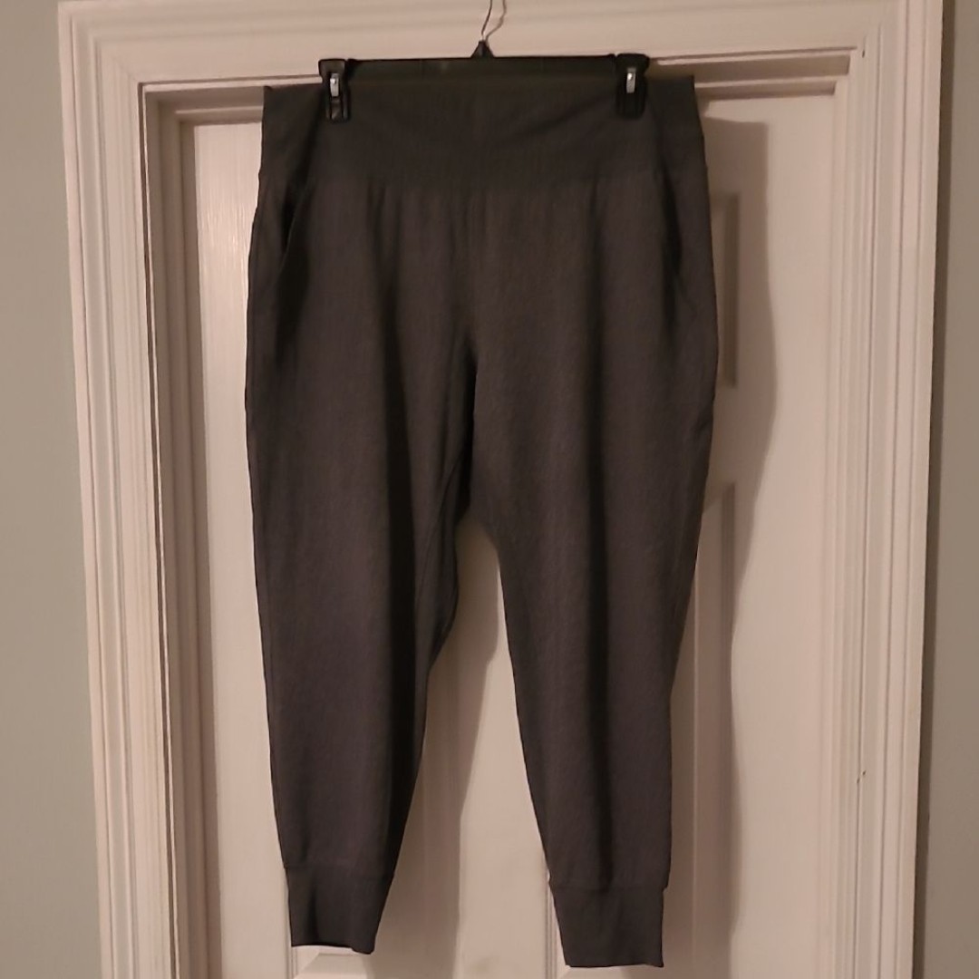 Athleta Men Gray Jogger Pants