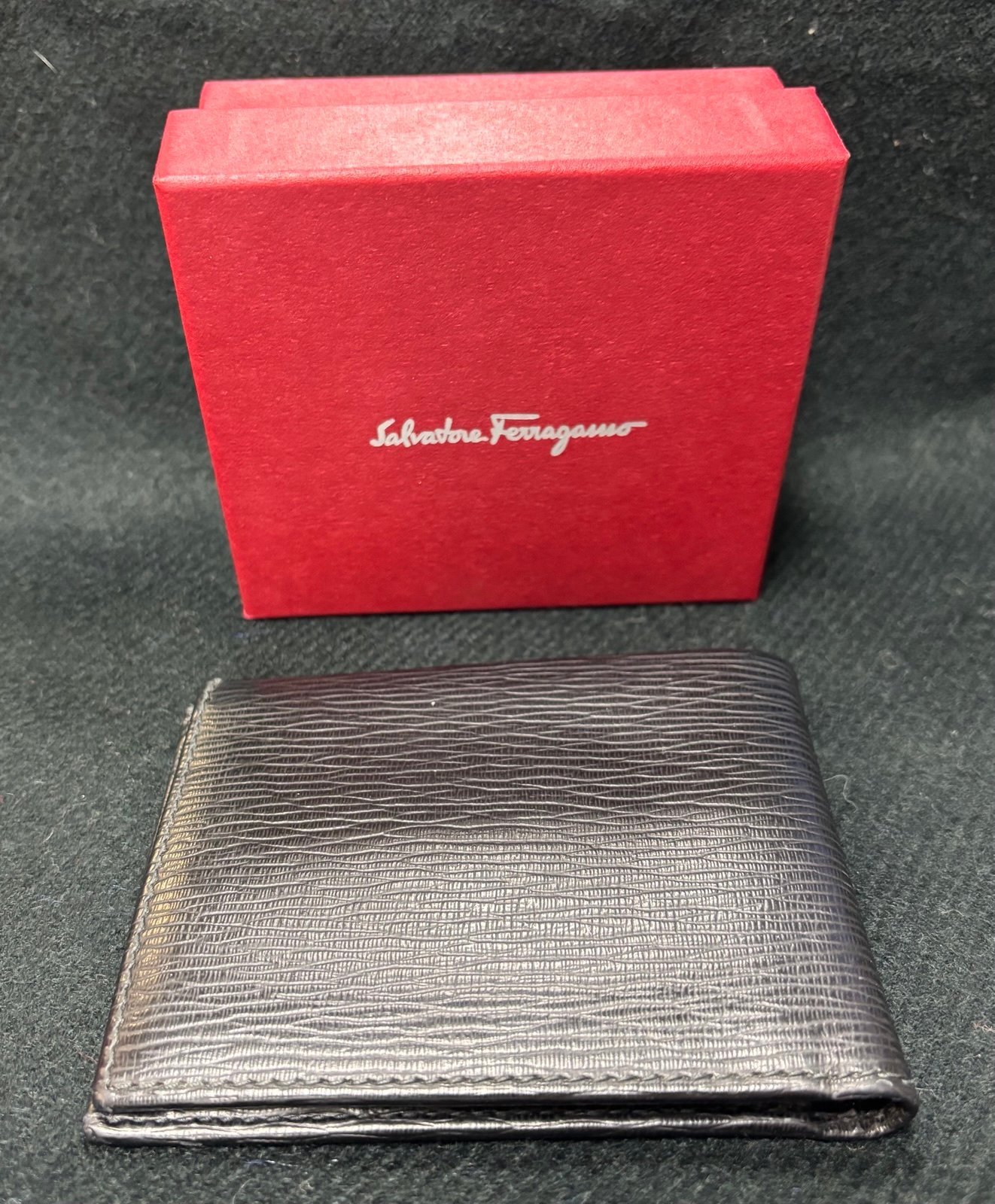 Salvatore Ferragamo Bi-Fold Men’s Wallet, black