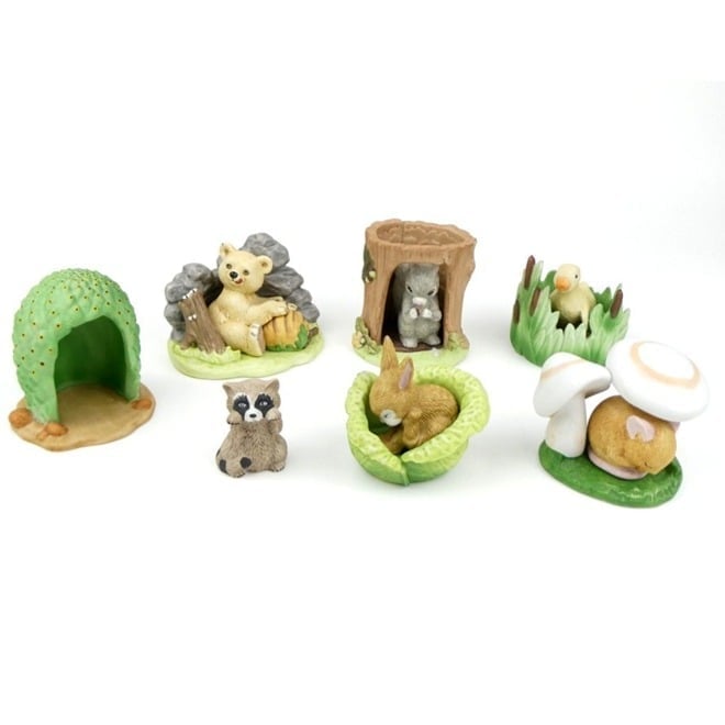 Woodland Surprises Figurines Forest Animals & Hiding Places Set