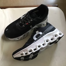 Size 8 eu41 on cloudmonster