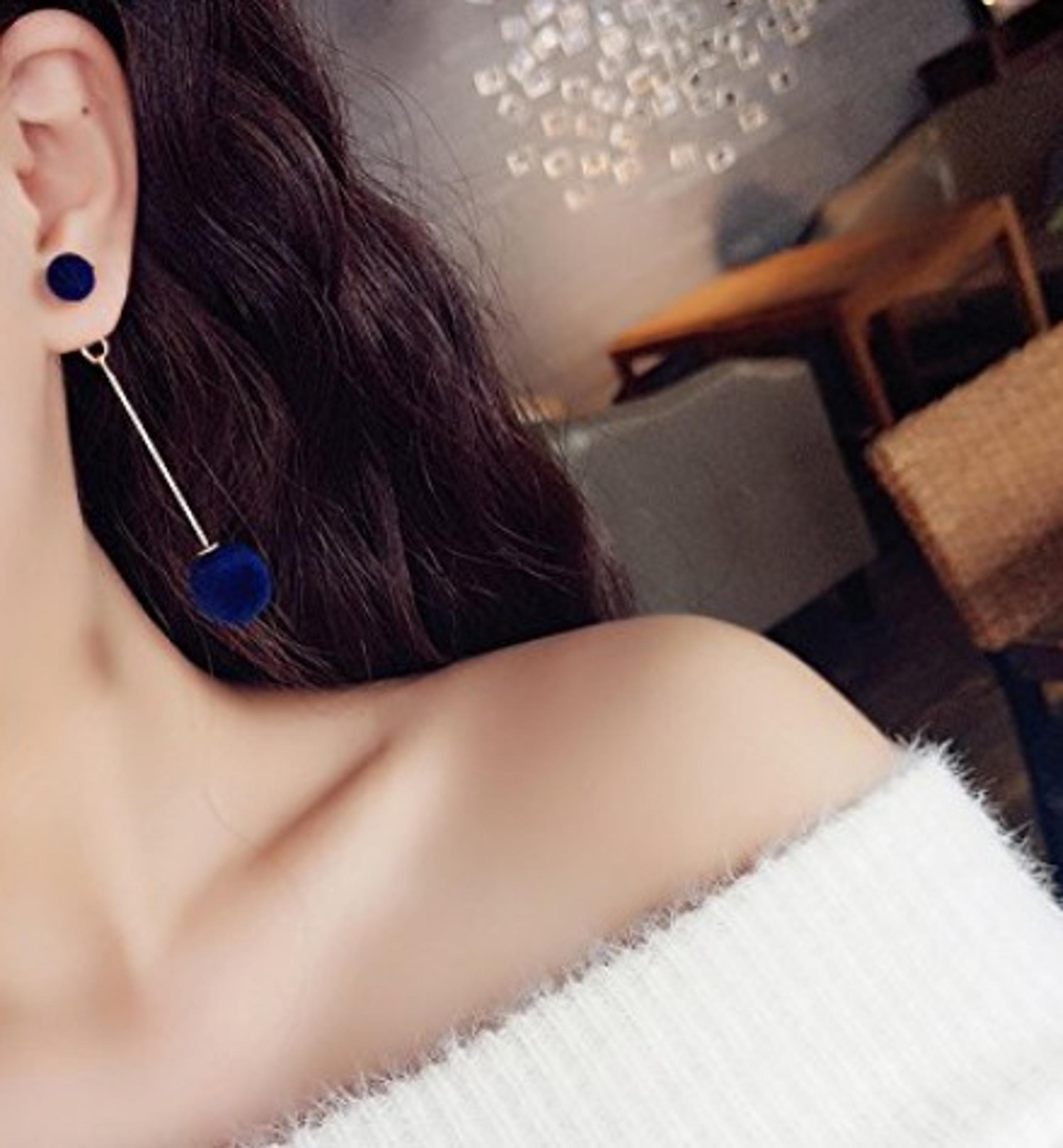 Plush Ball Earrings (Blue)
