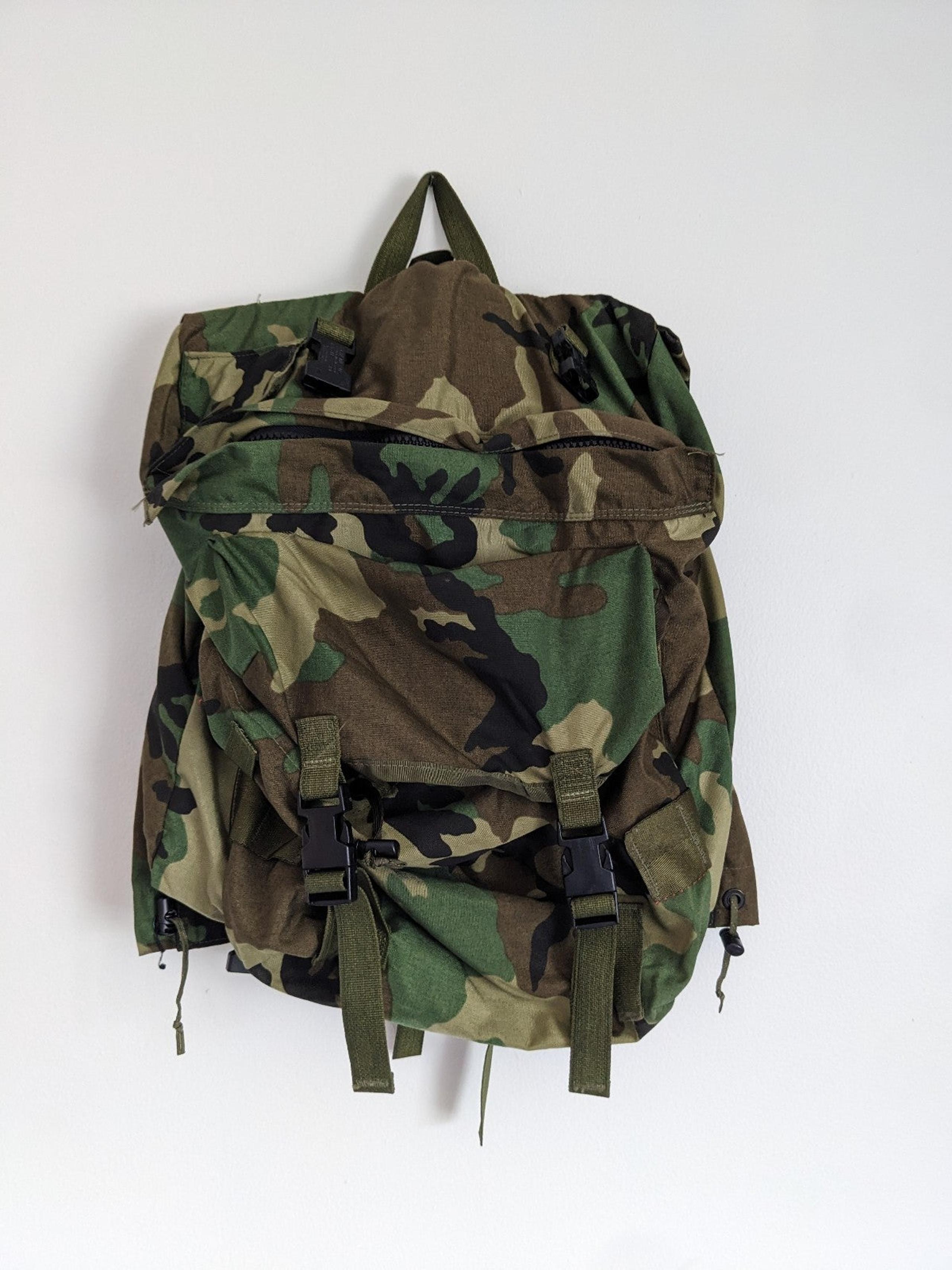 Military combat patrol pack (woodland camo)