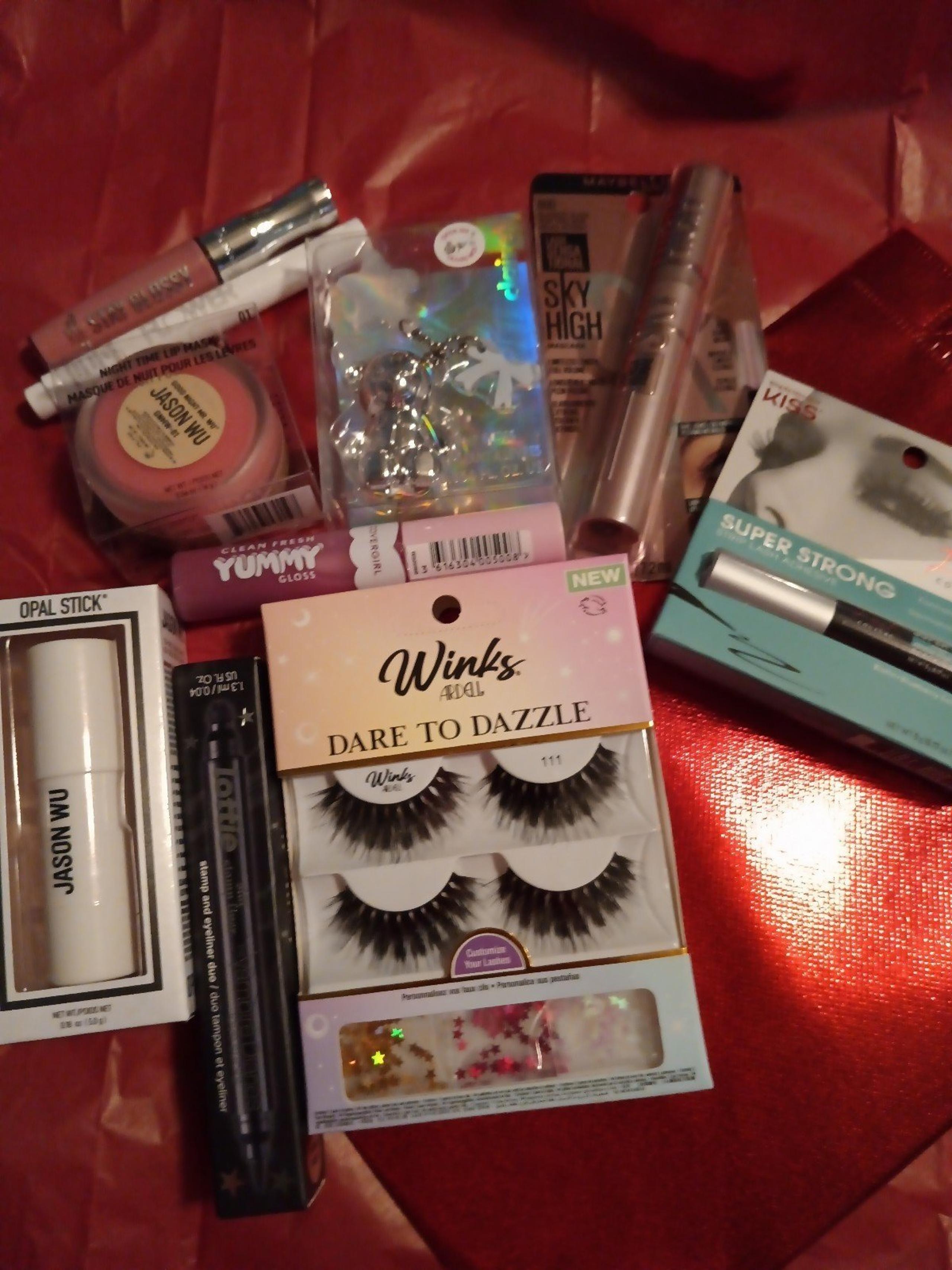Makeup bundle. Everything new and sealed. & RED MAKEUP BAG. 11 item bundle. LOOK