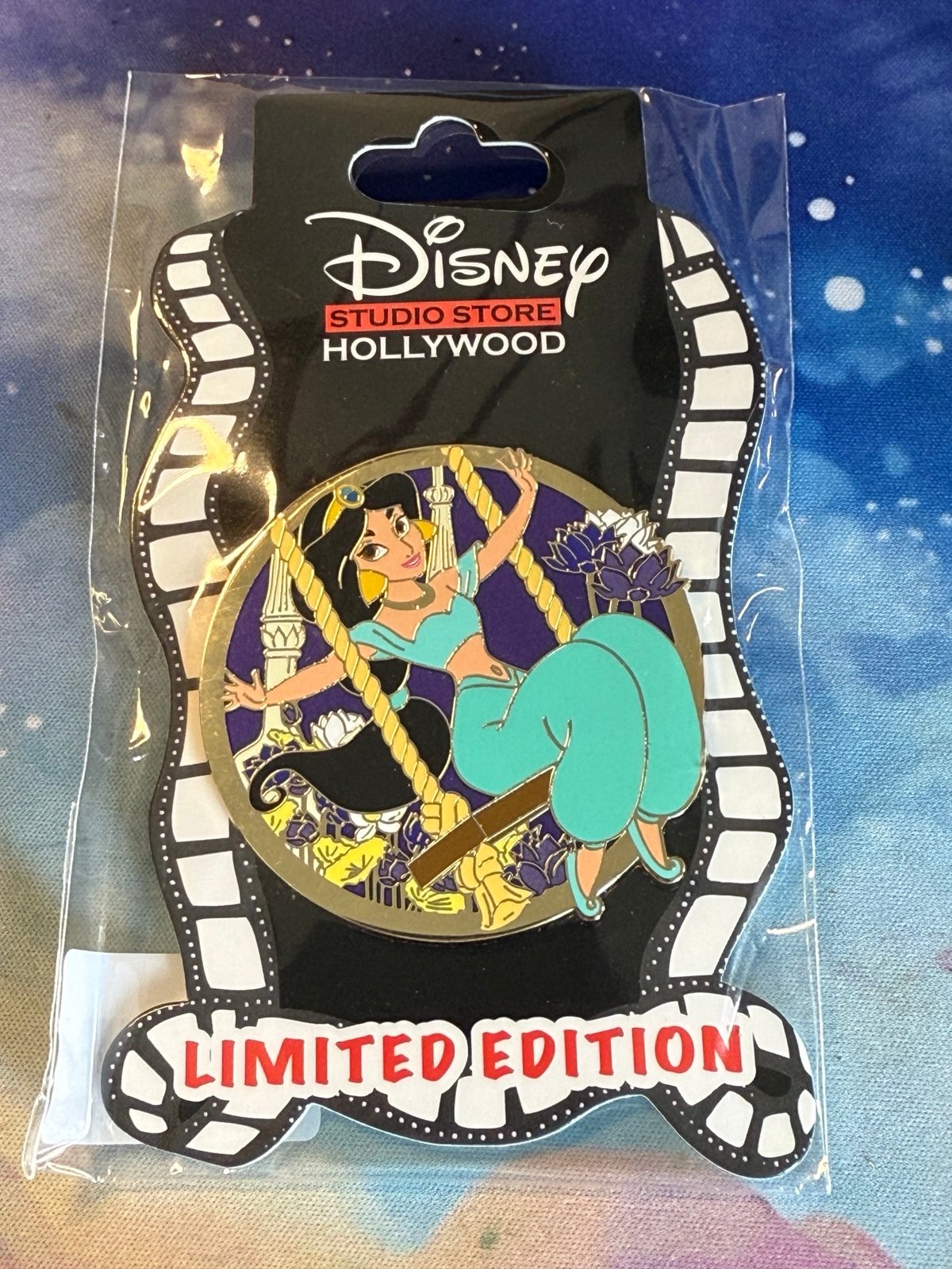 Disney DSSH Jasmine Princess Spring Swings Floral Pin LE 400