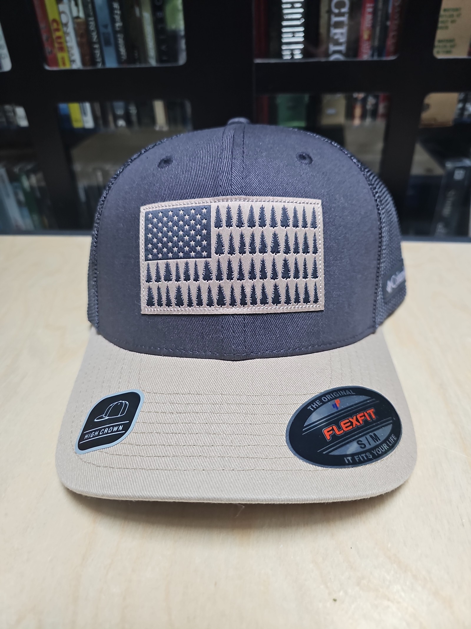 Columbia Tree Flag Mesh Ball Cap High S/M Flexfit Graphite