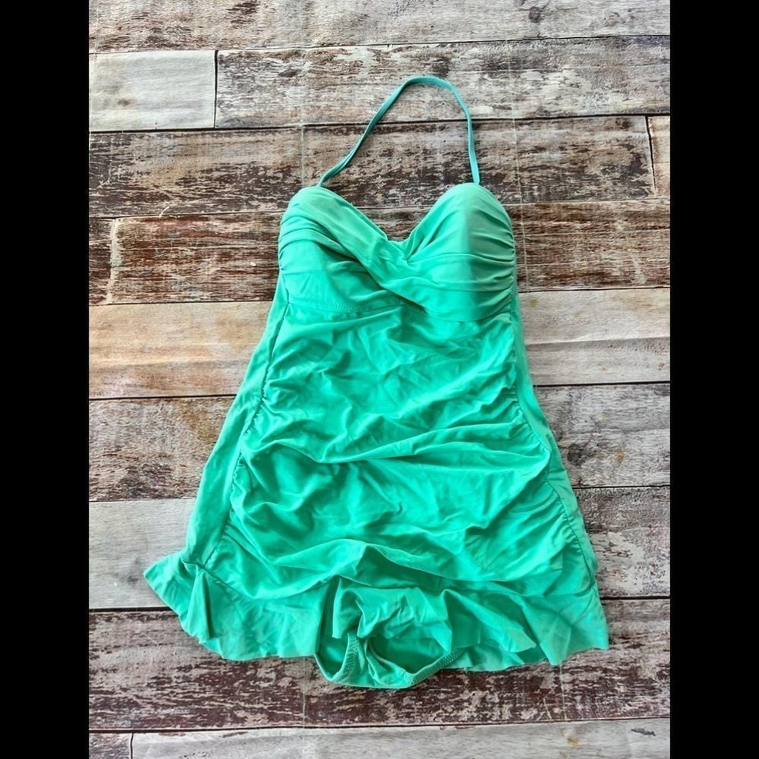 Kenneth Cole Reaction one piece side rouging bathing suit size 6