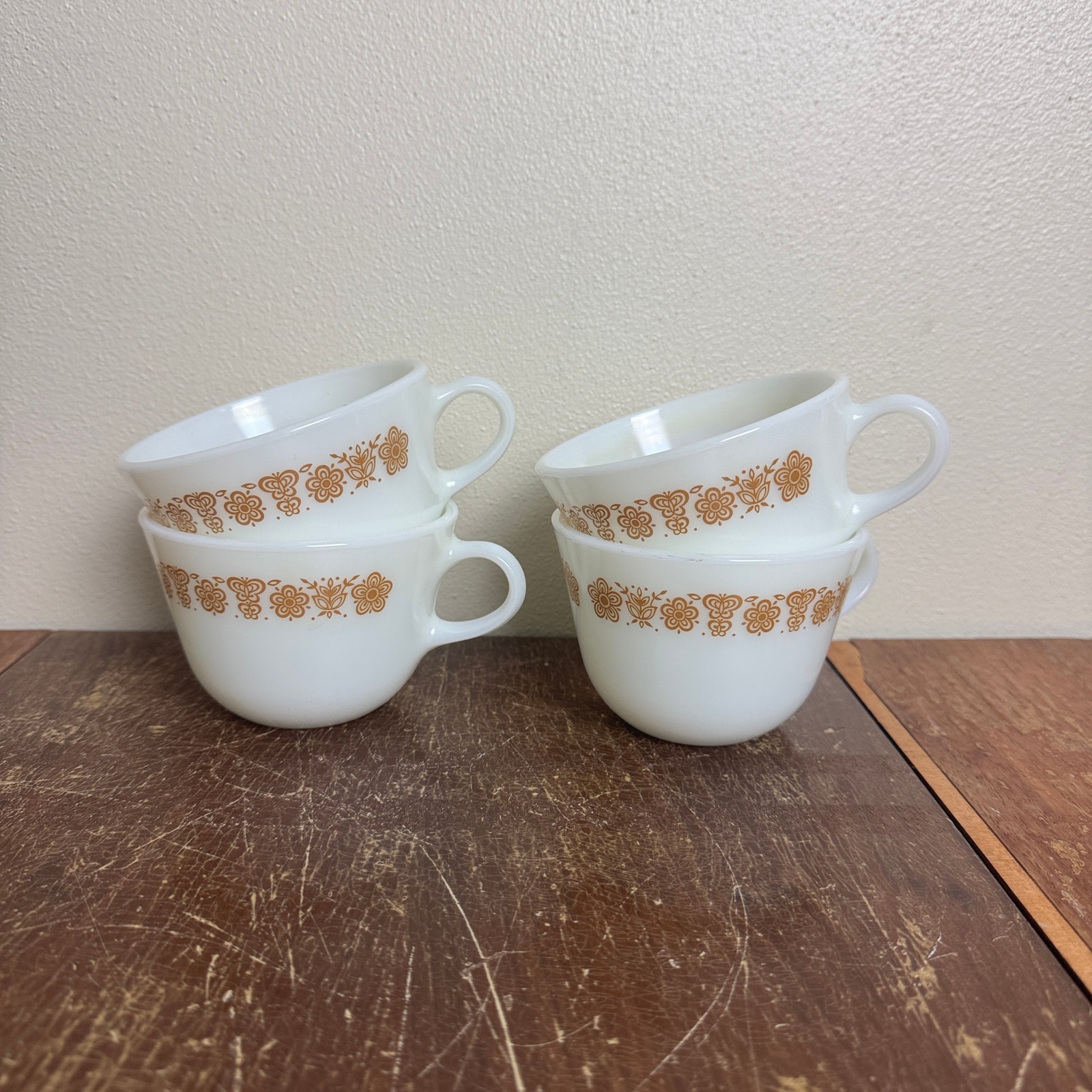 Pyrex Corning NY VINTAGE golden Butterfly pattern set of 4 coffee mugs cups 8 oz