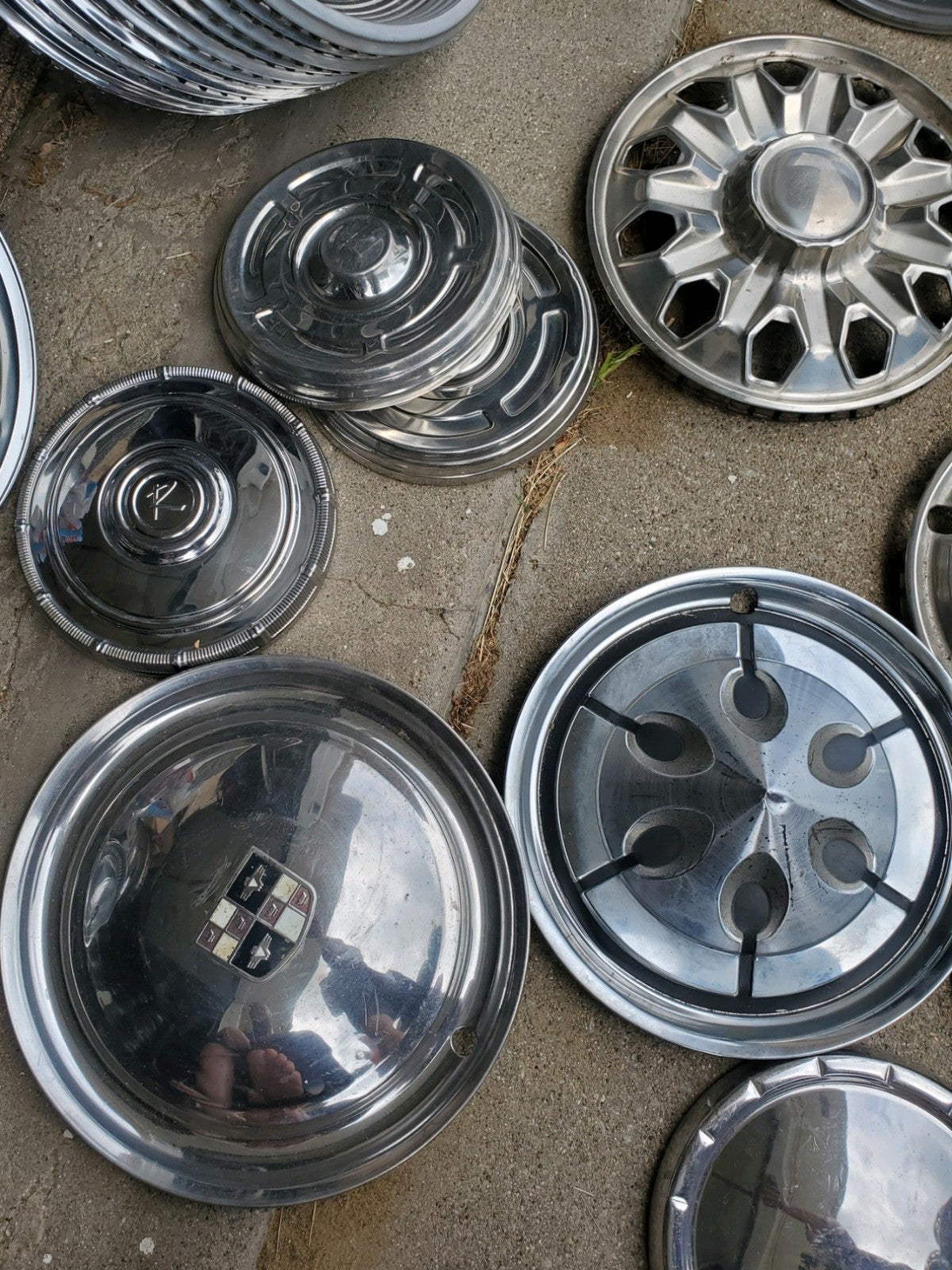 Various hubcaps