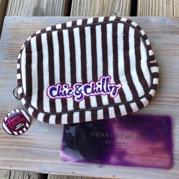 henri bendel BNWT Chic & Chilly Terry Cloth Makeup Medicine Swimwear Bag!