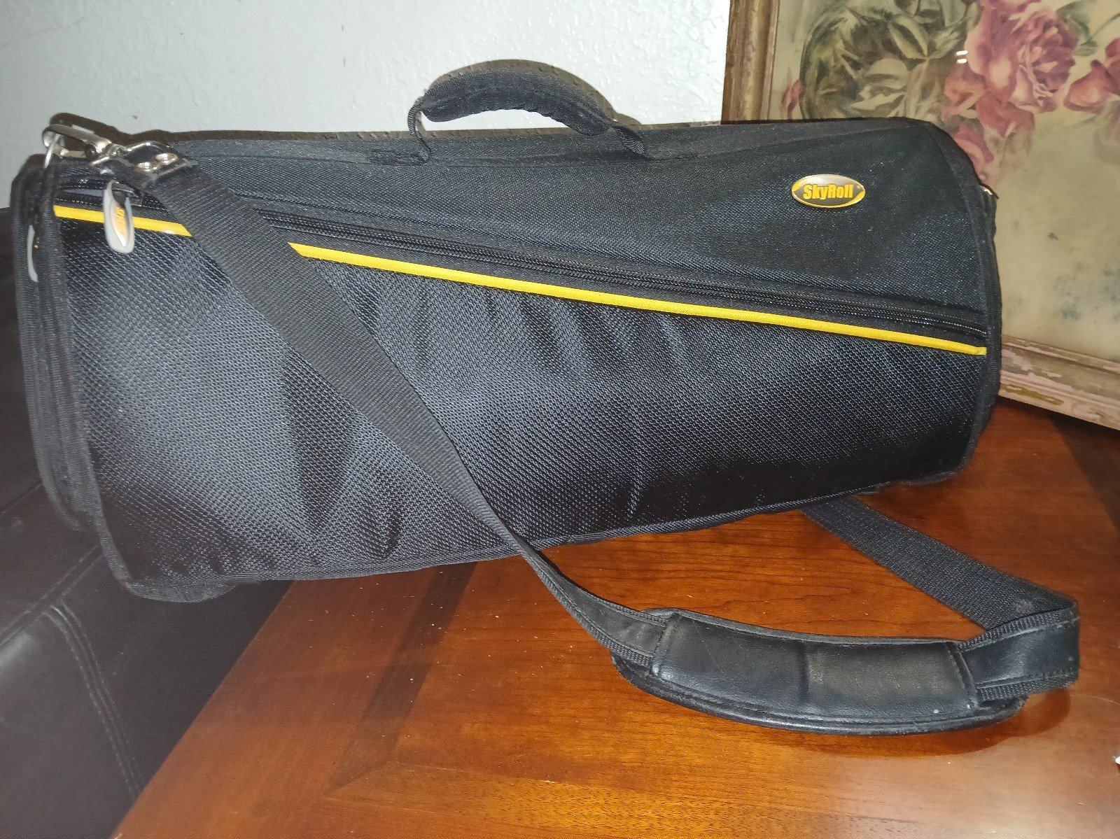 SkyRoll travel system luggage bag