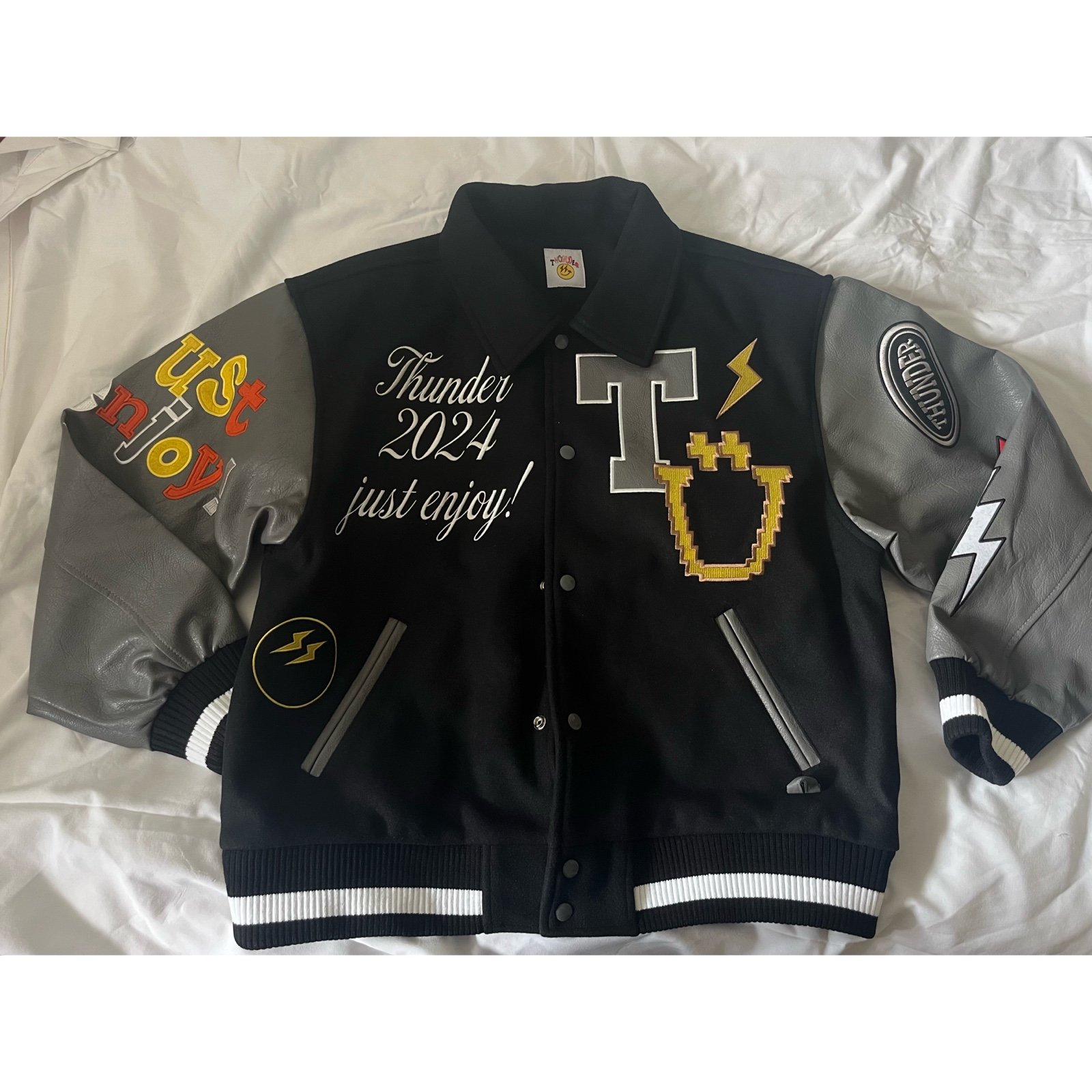ATEEZ THUNDER VARSITY JACKET ジャケット officialateezshop ATEEZ Thunder 2024 Pop-Up Store Varsity Jacket