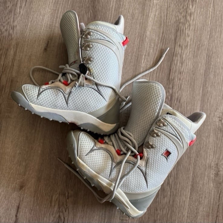 Womens Burton Snowboard Boots-Size 7