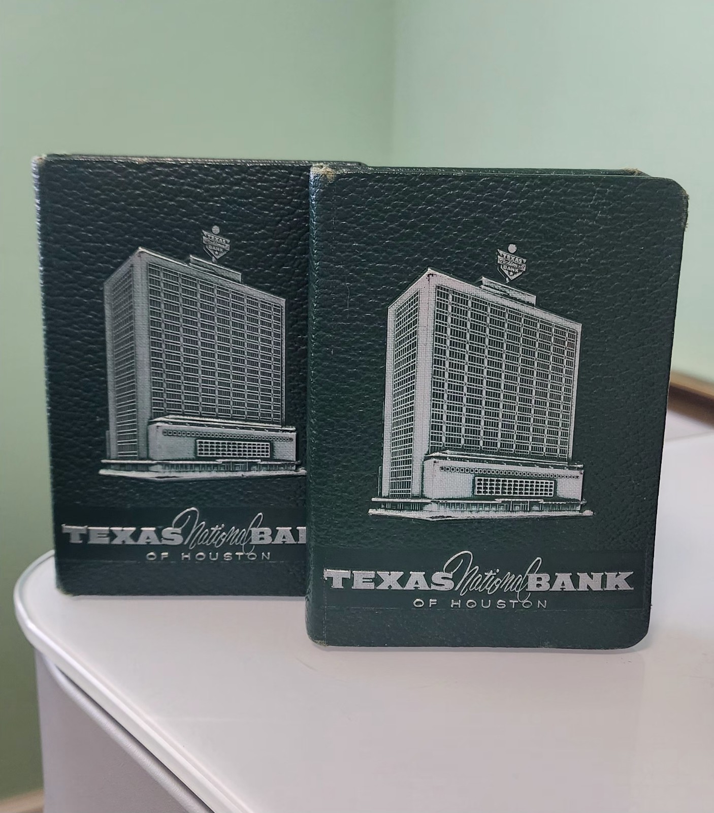 Vtg Figural Book Bankers Utilities Co Coin Bank Patented with contents no key