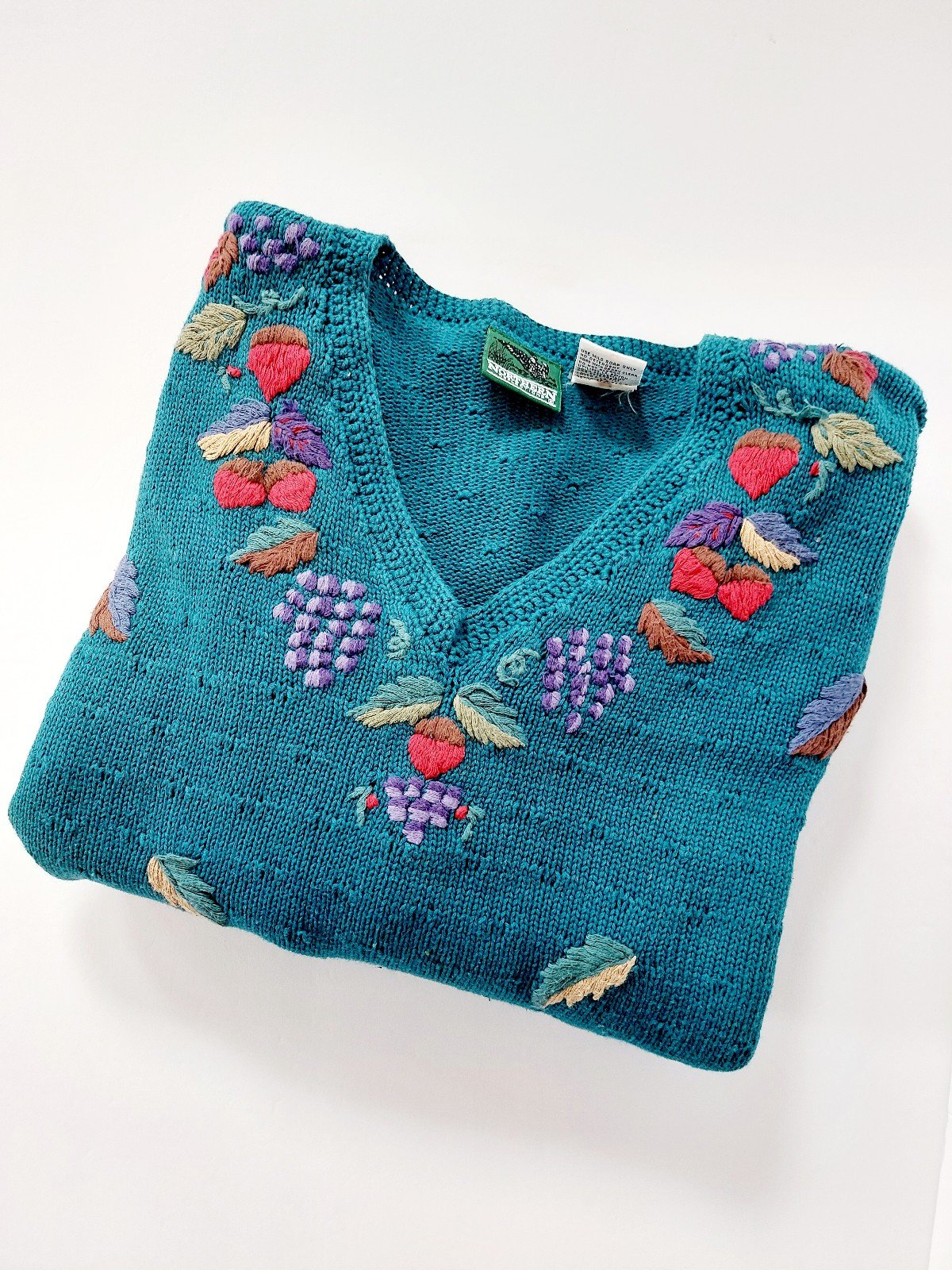 Autumn Harvest Teal Sweater Vneck Medium Fruit, Acorns, Leaves Vintage