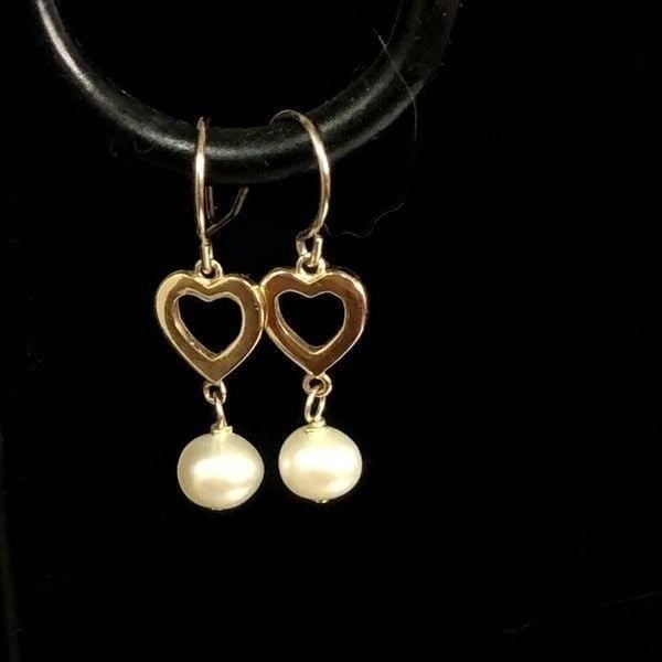 solid 10k gold heart drop earrings with white pearls designer marked RL Bolivia