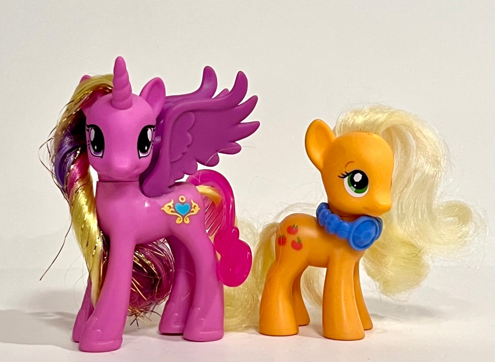 My Little Pony G4 Crystal Princess Celebration Princess Cadance & Applejack.