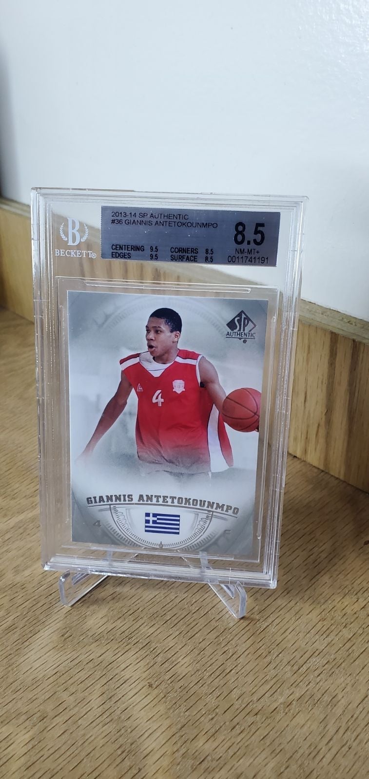 Giannis Antetokounmpo ROOKIE Graded!!