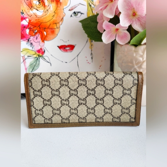 GUCCI GG Plus Logo Long Coated Canvas Bifold Wallet