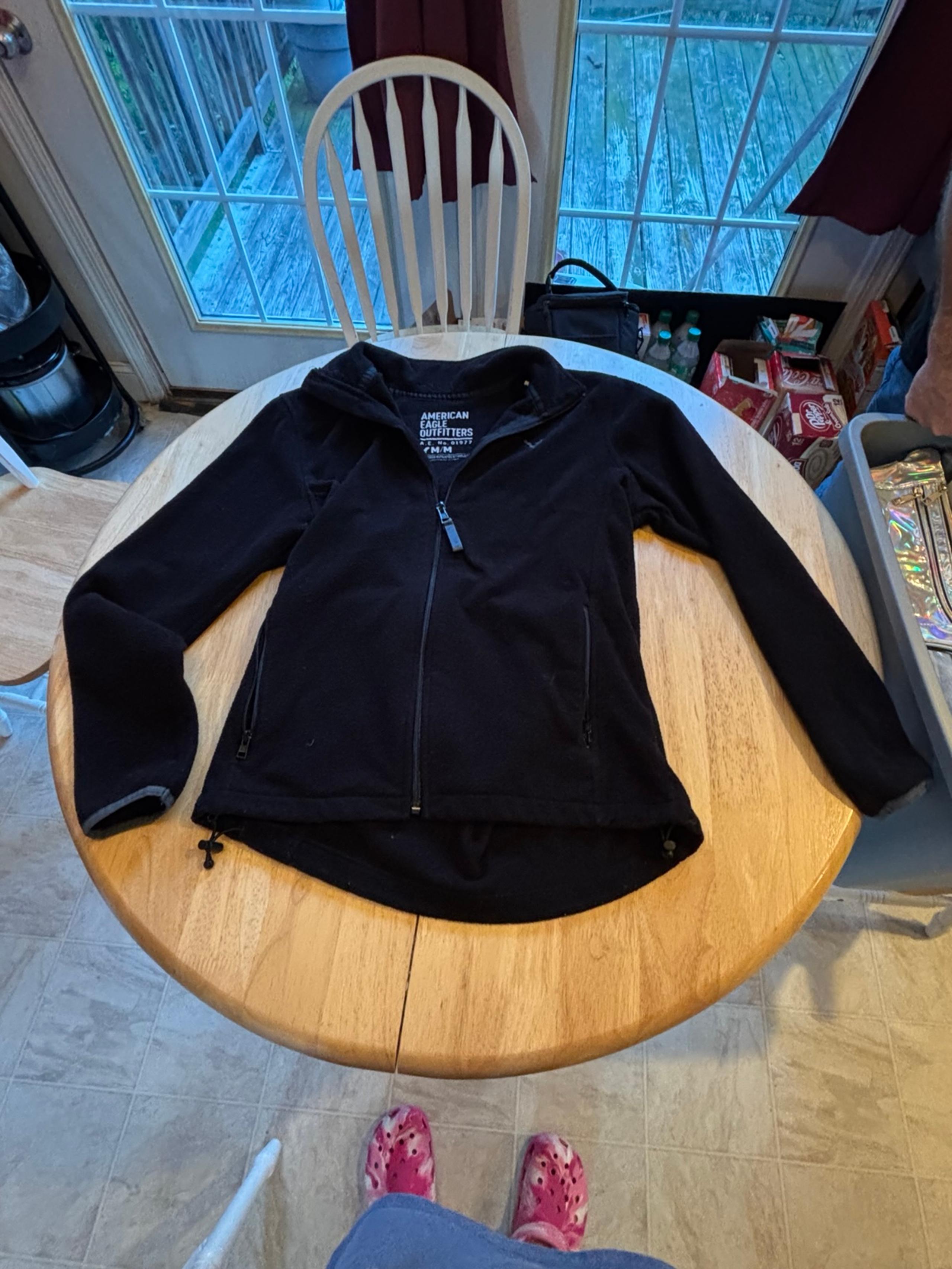 Women’s Medium American Eagle Fleece