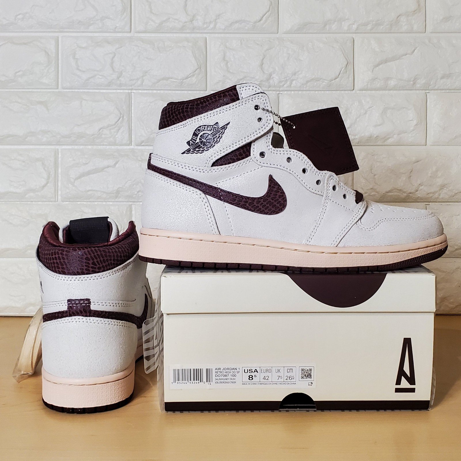Nike Air Jordan 1 High Retro OG High x A Ma Maniere Sail Size 8.5 DO7097-100